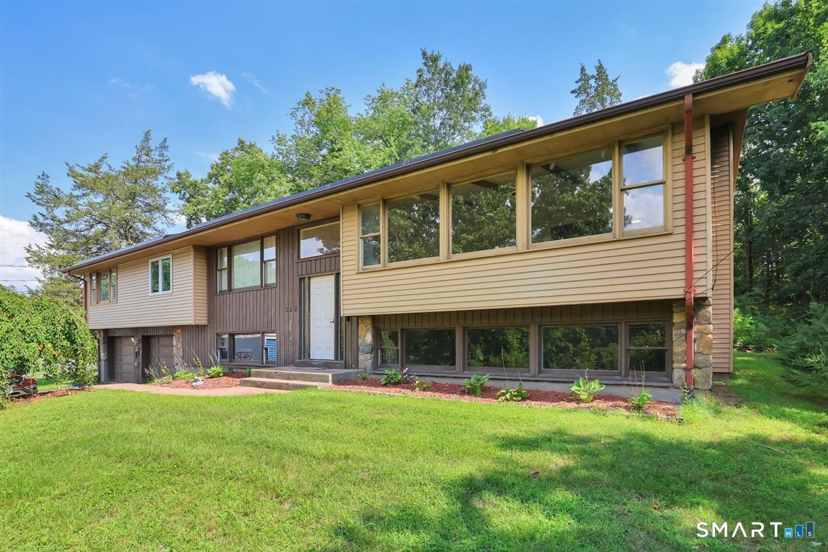 329 Kennedy Road