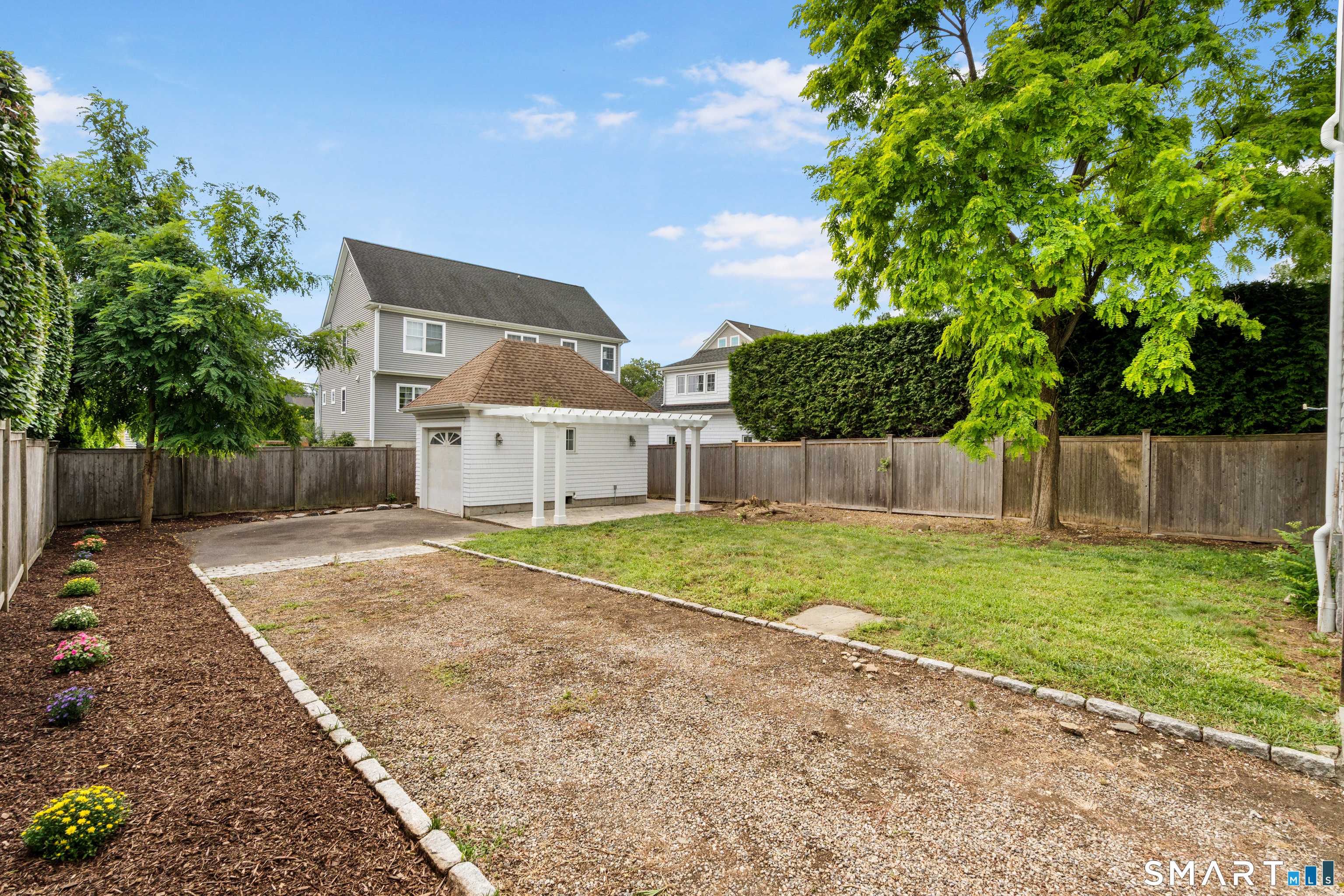 484 Rowland Road — photo 36