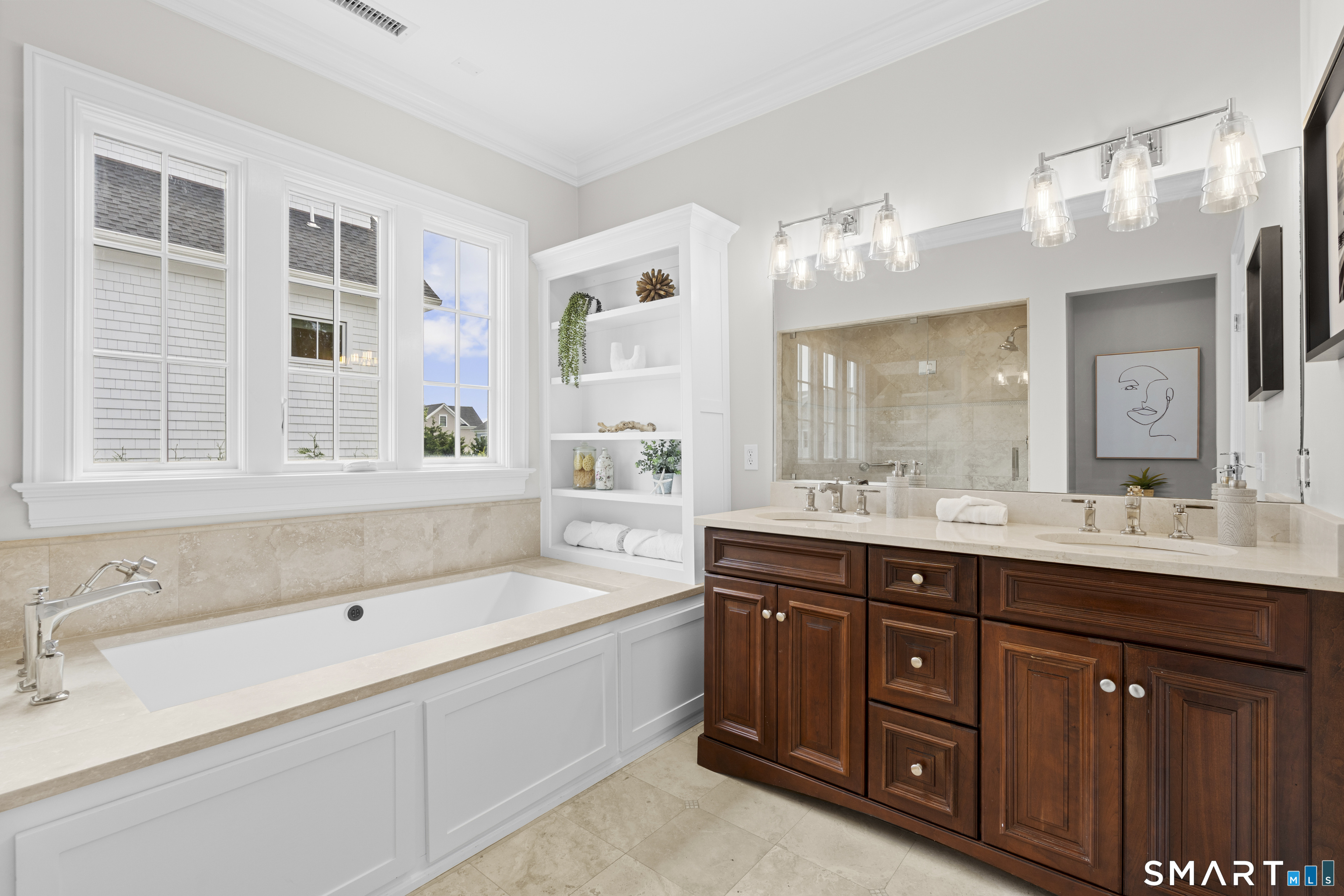 484 Rowland photo 23