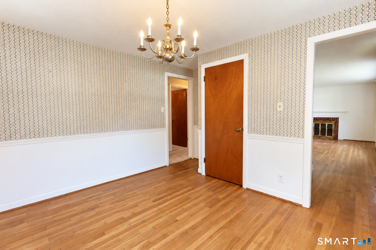 19 Crestwood Circle photo 19