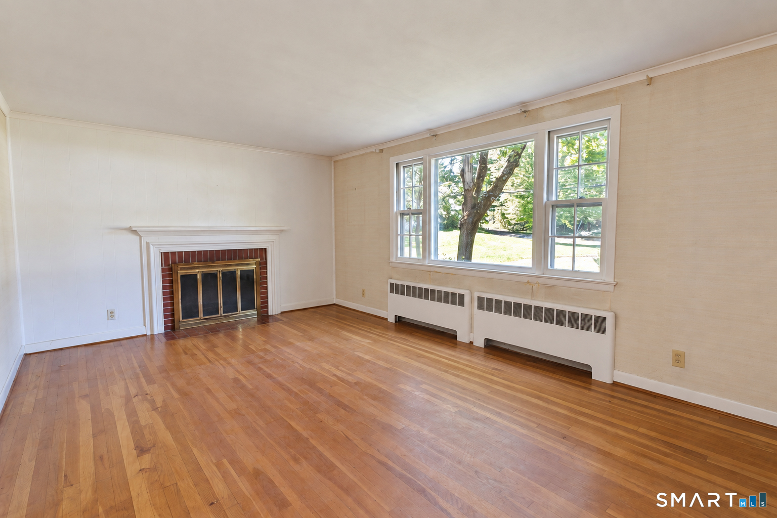 19 Crestwood Circle photo 14