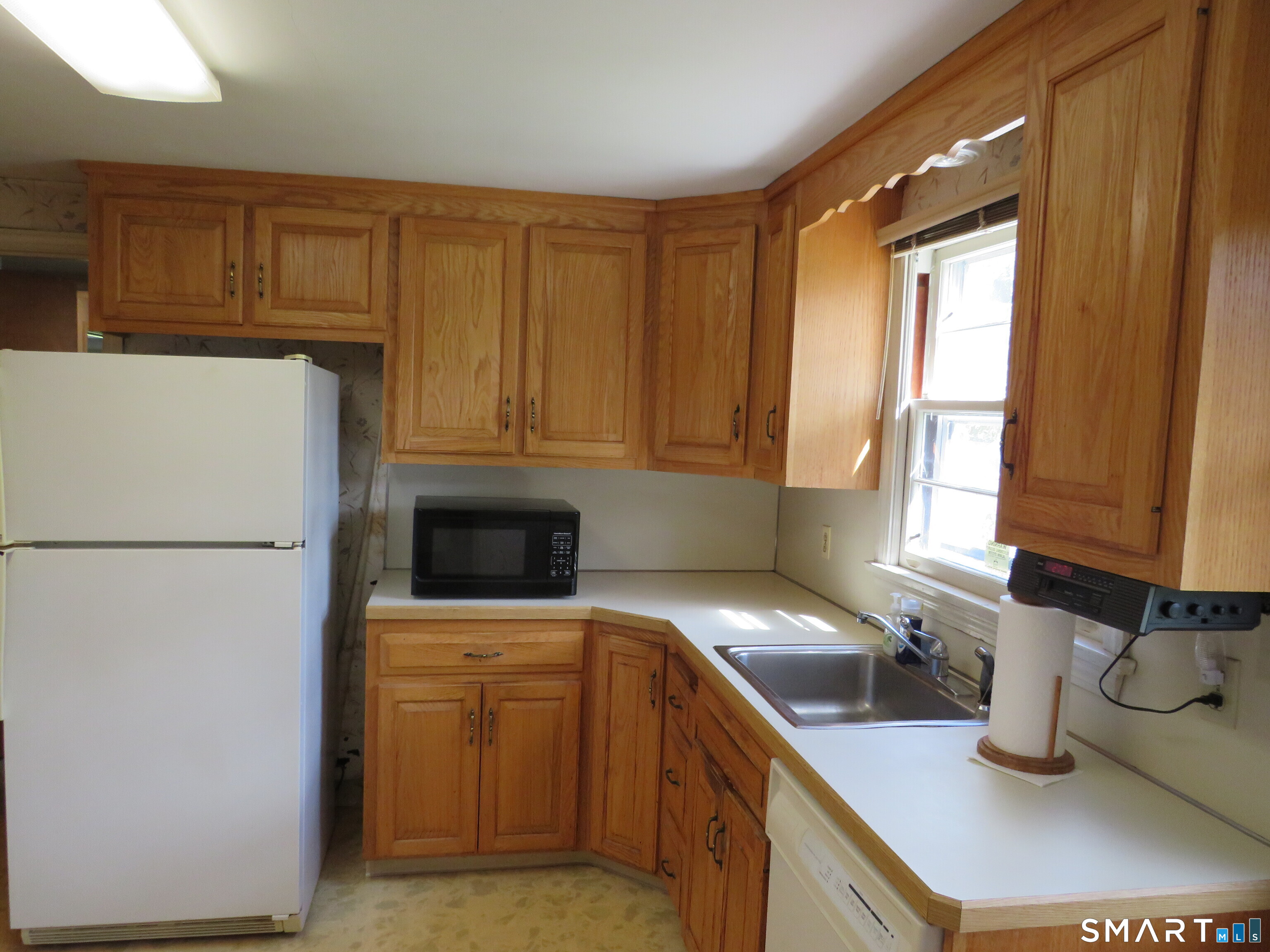 562 Wells Road photo 12