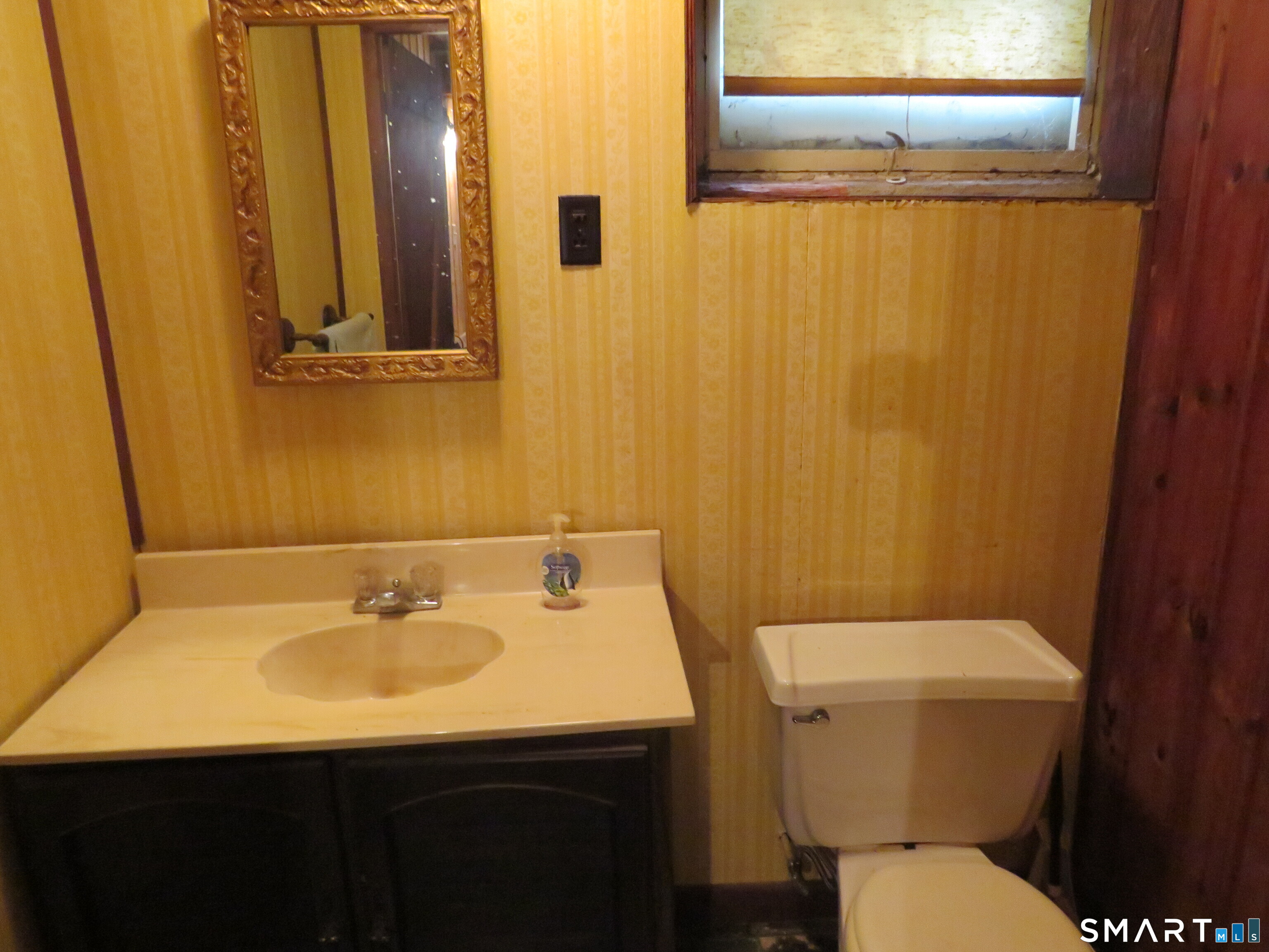 562 Wells Road photo 21