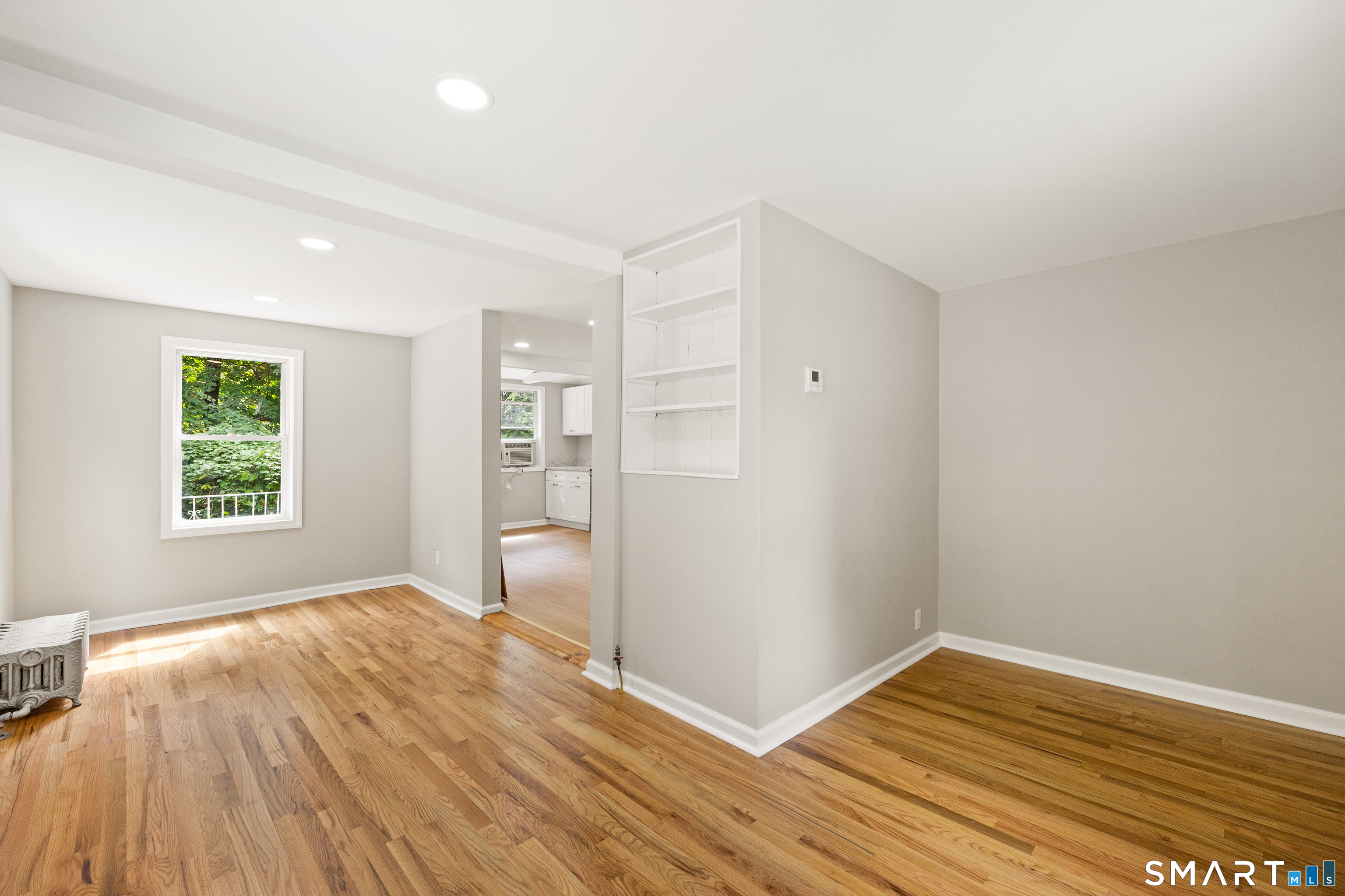 327 Steinmann Avenue photo 12