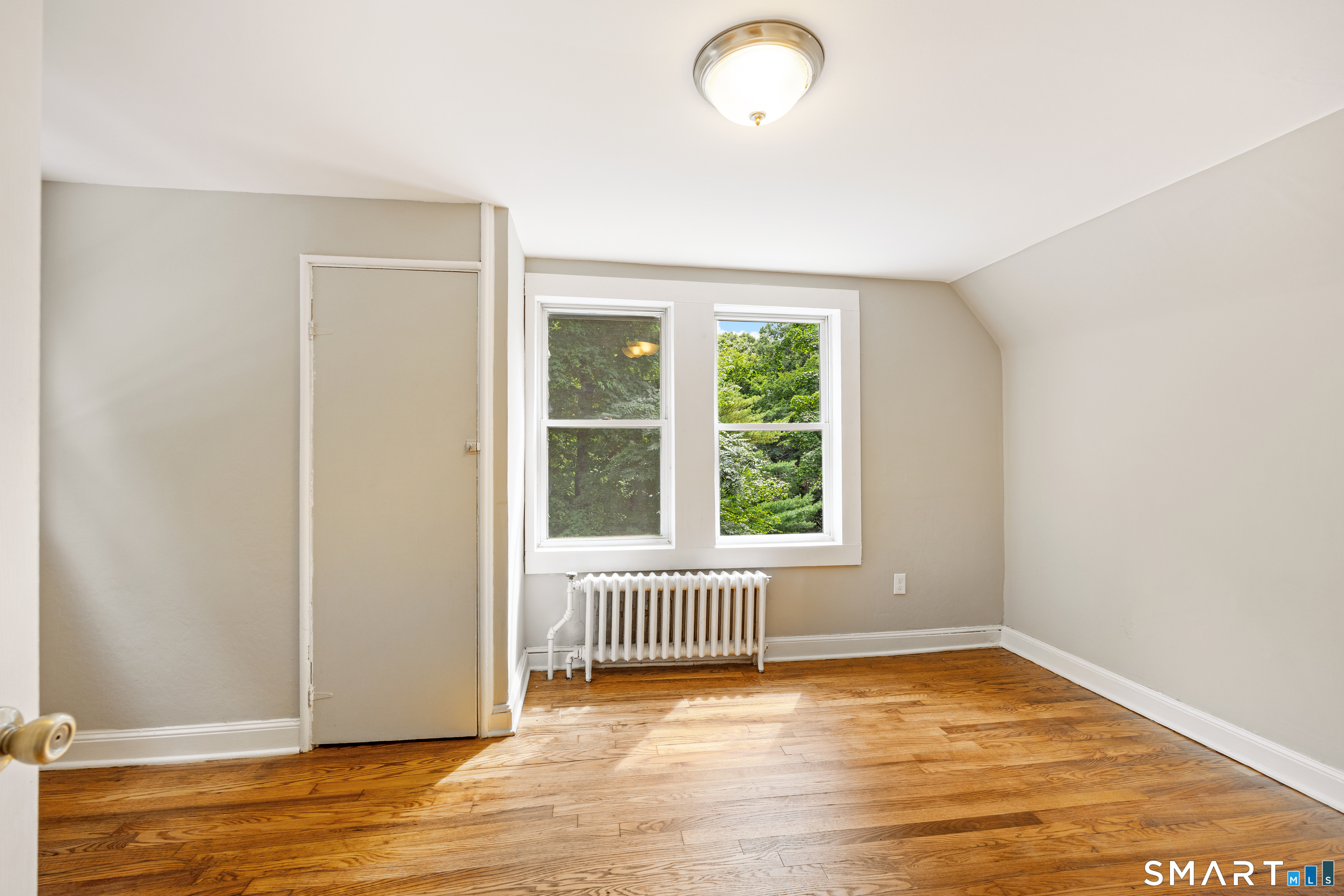 327 Steinmann Avenue photo 18
