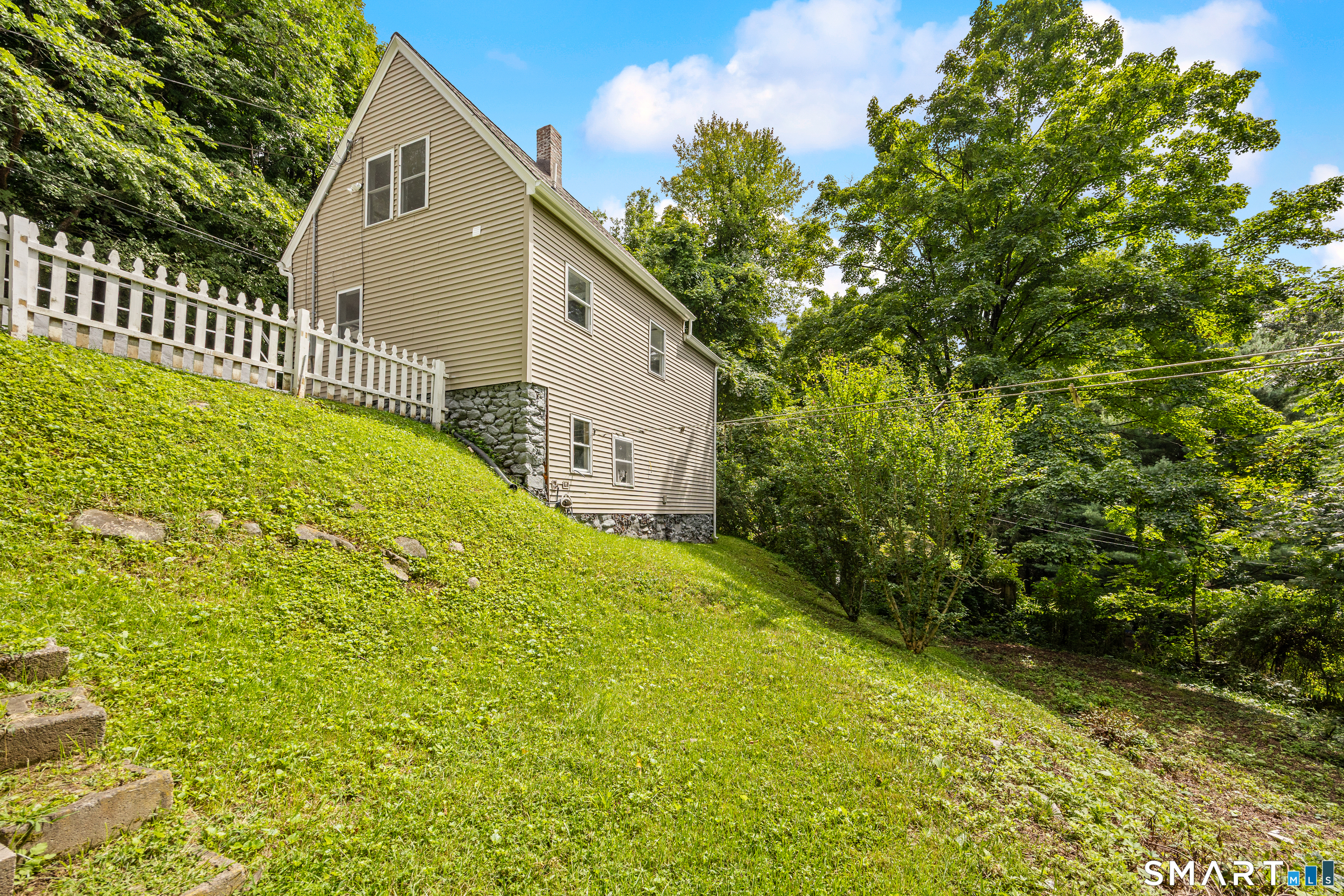327 Steinmann Avenue photo 24
