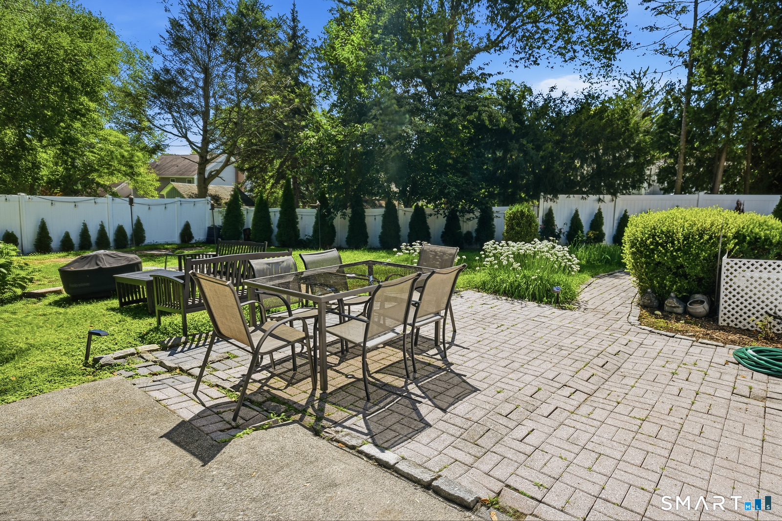 Photo 3 of Single family home for sale at 2196 N Benson Rd, Fairfield, CT 06824 | MLS# 24193370 | Listing updated on 2026-09-13