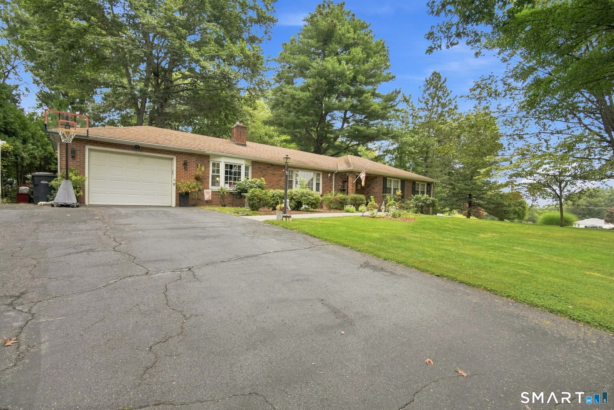 Photo 1 of Single family home for sale at 91 Forest Dr, Wethersfield, CT 06109 | MLS# 24203782 | Listing updated on 2026-09-18