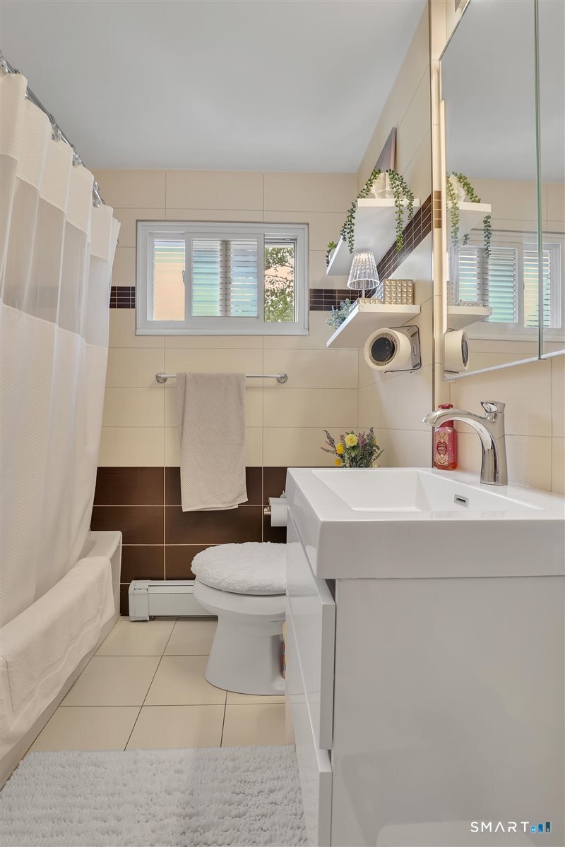 6 McKenna Drive photo 16