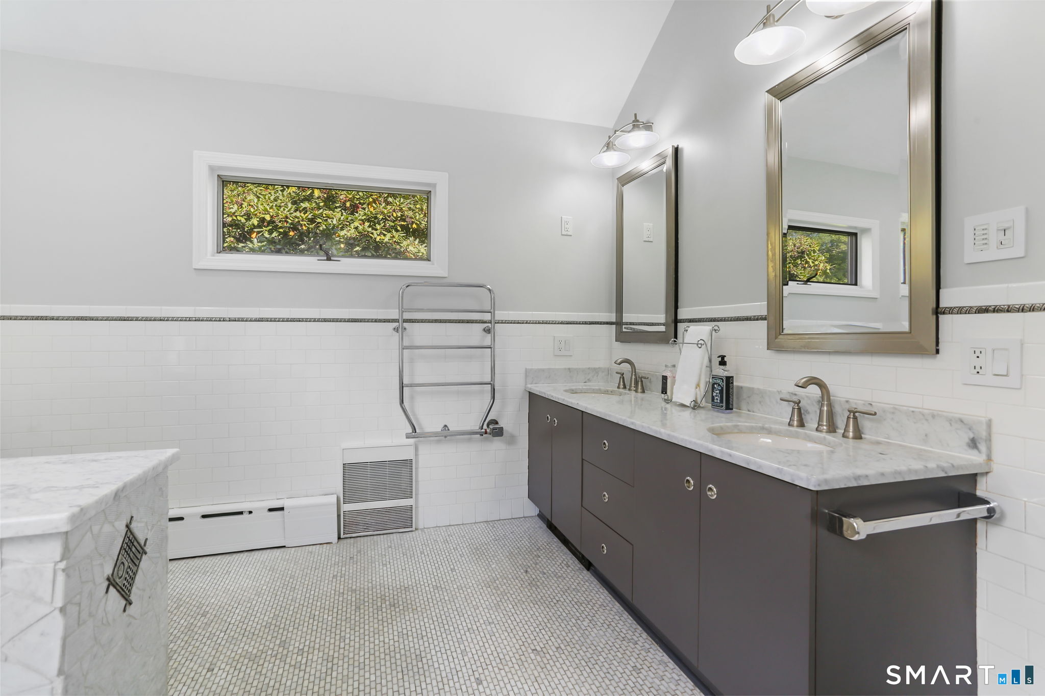5 Northfield Drive photo 17