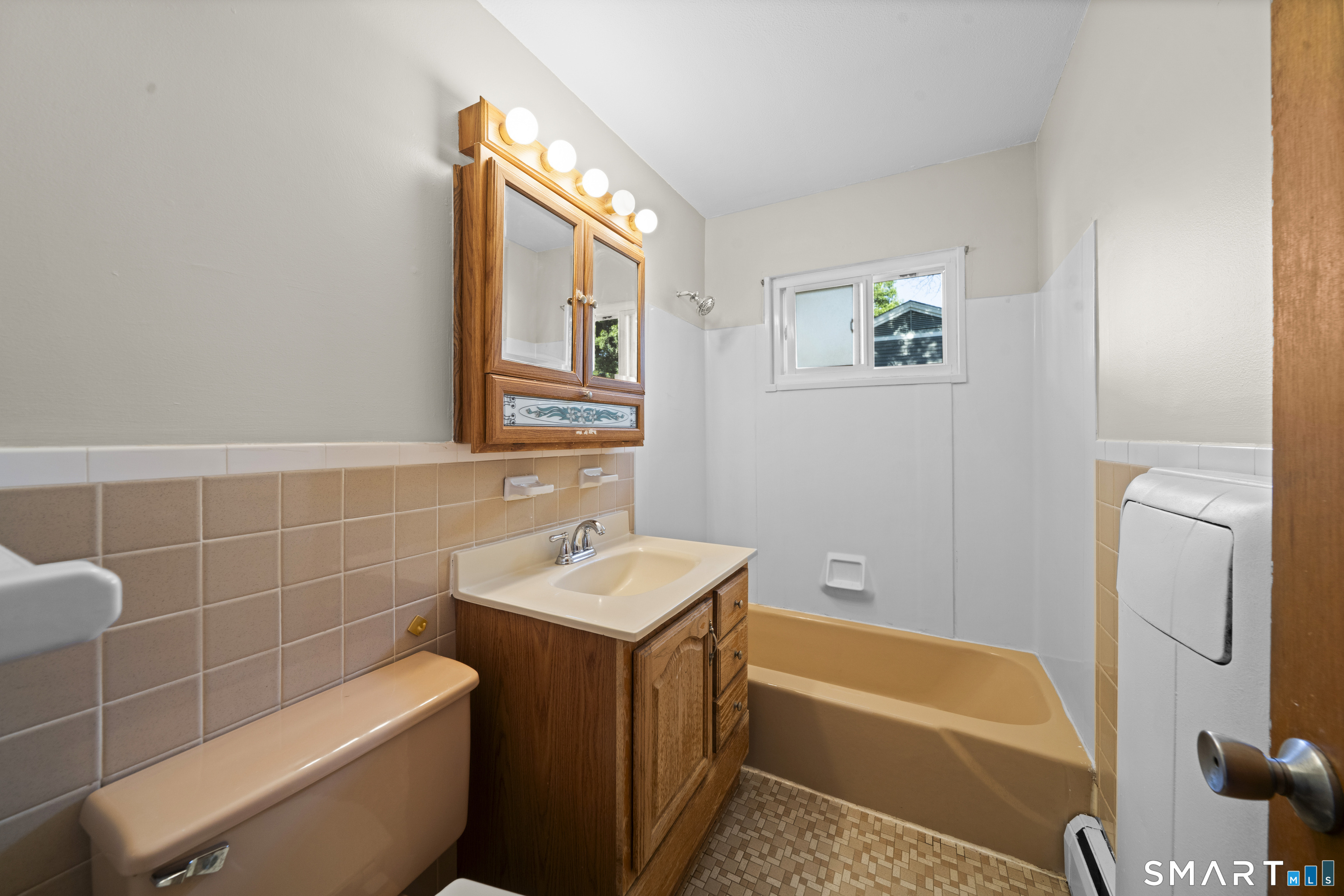 229 Wintonbury Avenue Unit #1 photo 16