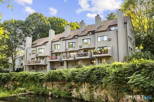 12 Glenville Street, Unit 108