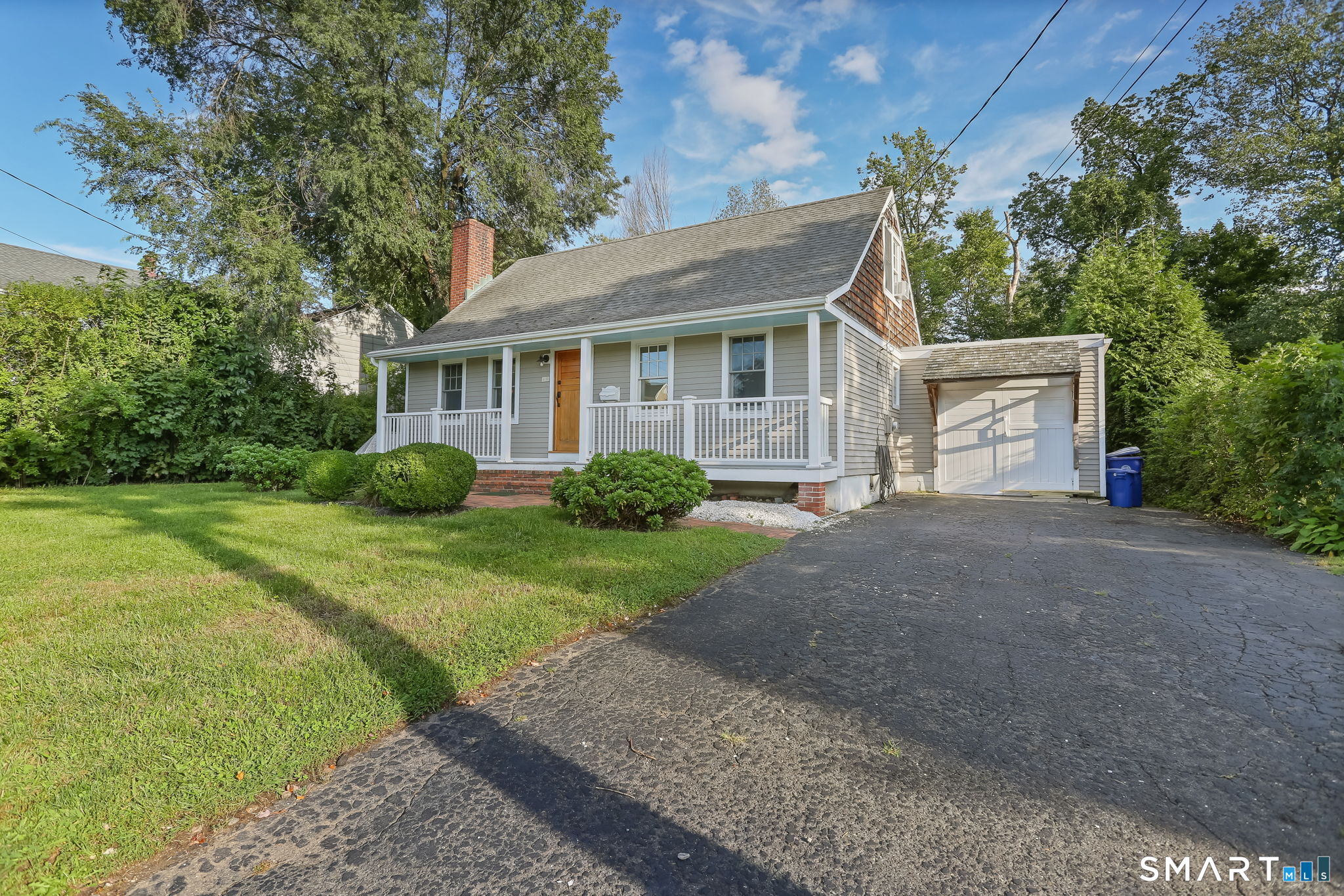 Photo 37 of Single family home for sale at 40 Emerson St, Norwalk, CT 06855 | MLS# 24204110 | Listing updated on 2026-09-13