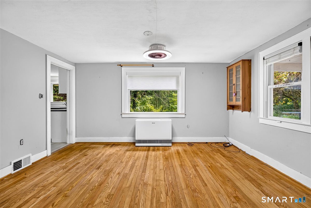 261 Newtown Turnpike photo 10