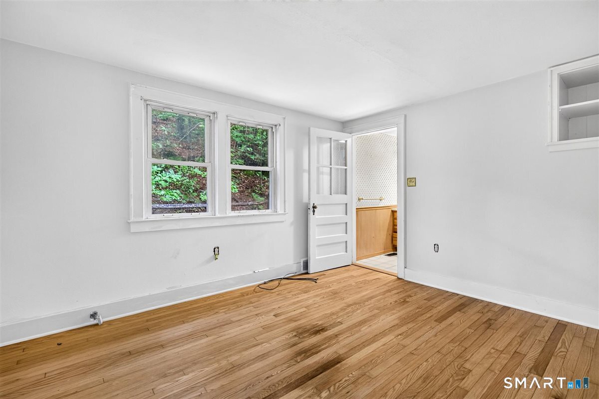 261 Newtown Turnpike photo 12