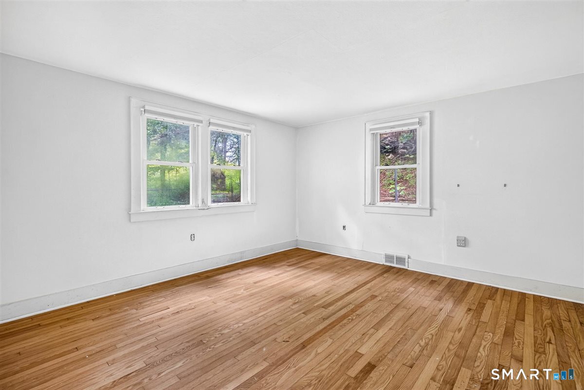 261 Newtown Turnpike photo 16