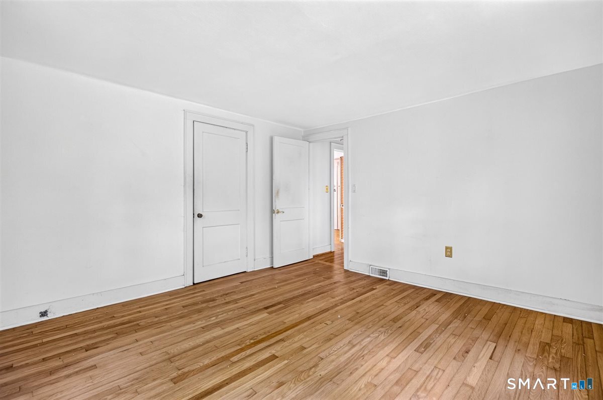 261 Newtown Turnpike photo 17