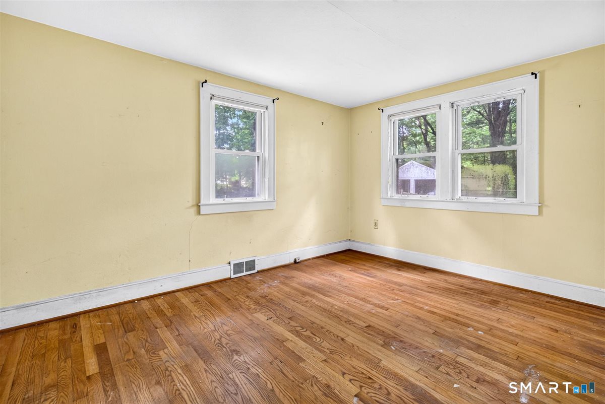 261 Newtown Turnpike photo 18