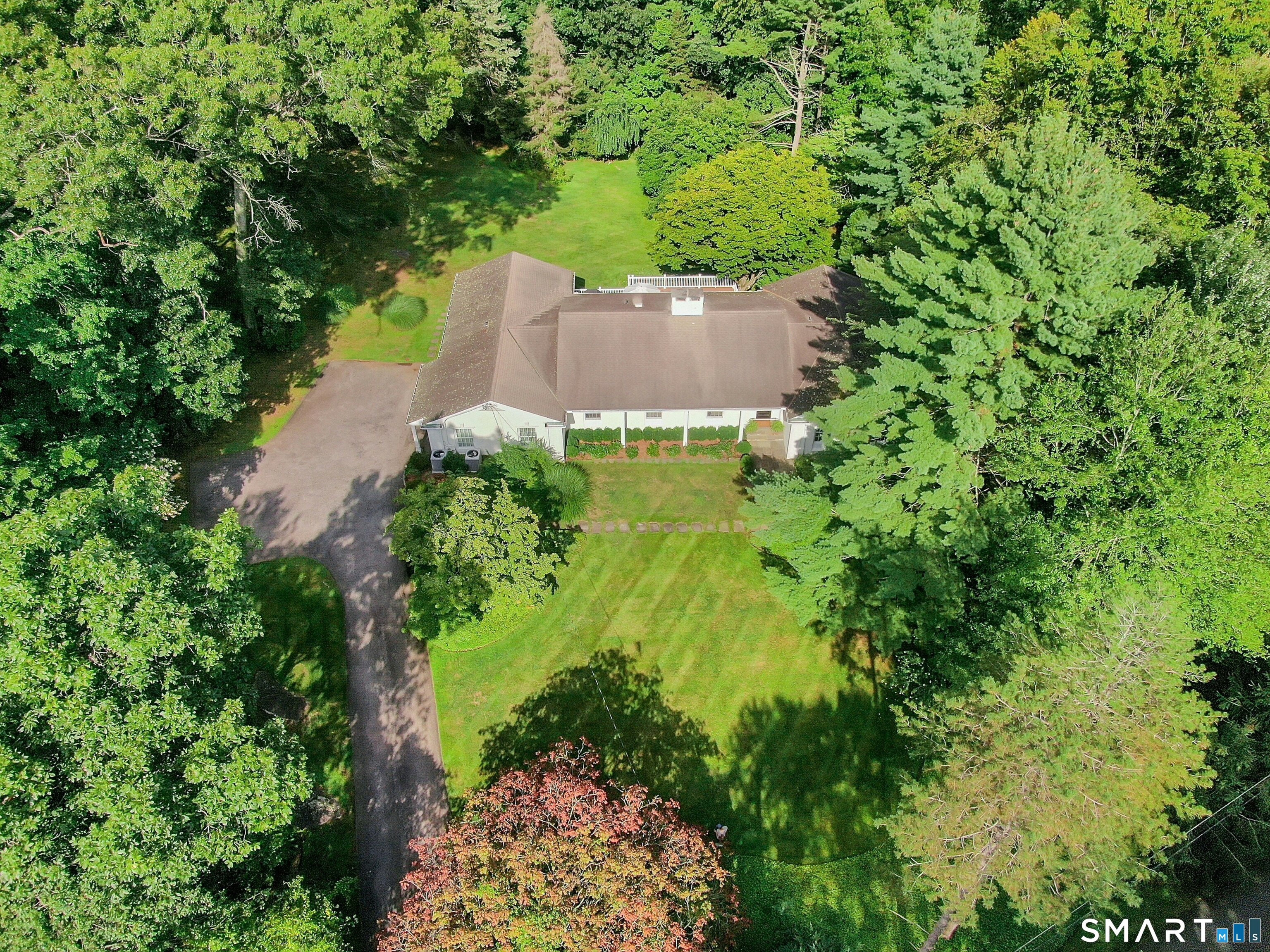 Photo 25 of Single family home for sale at 9 Old Frg Rd, Greenwich, CT 06830 | MLS# 24198837 | Listing updated on 2026-09-14