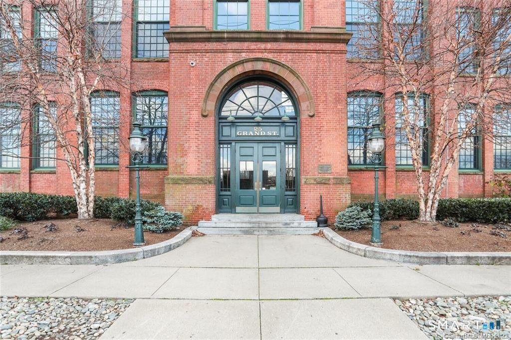 25 Grand Street, Norwalk, Connecticut photo 2