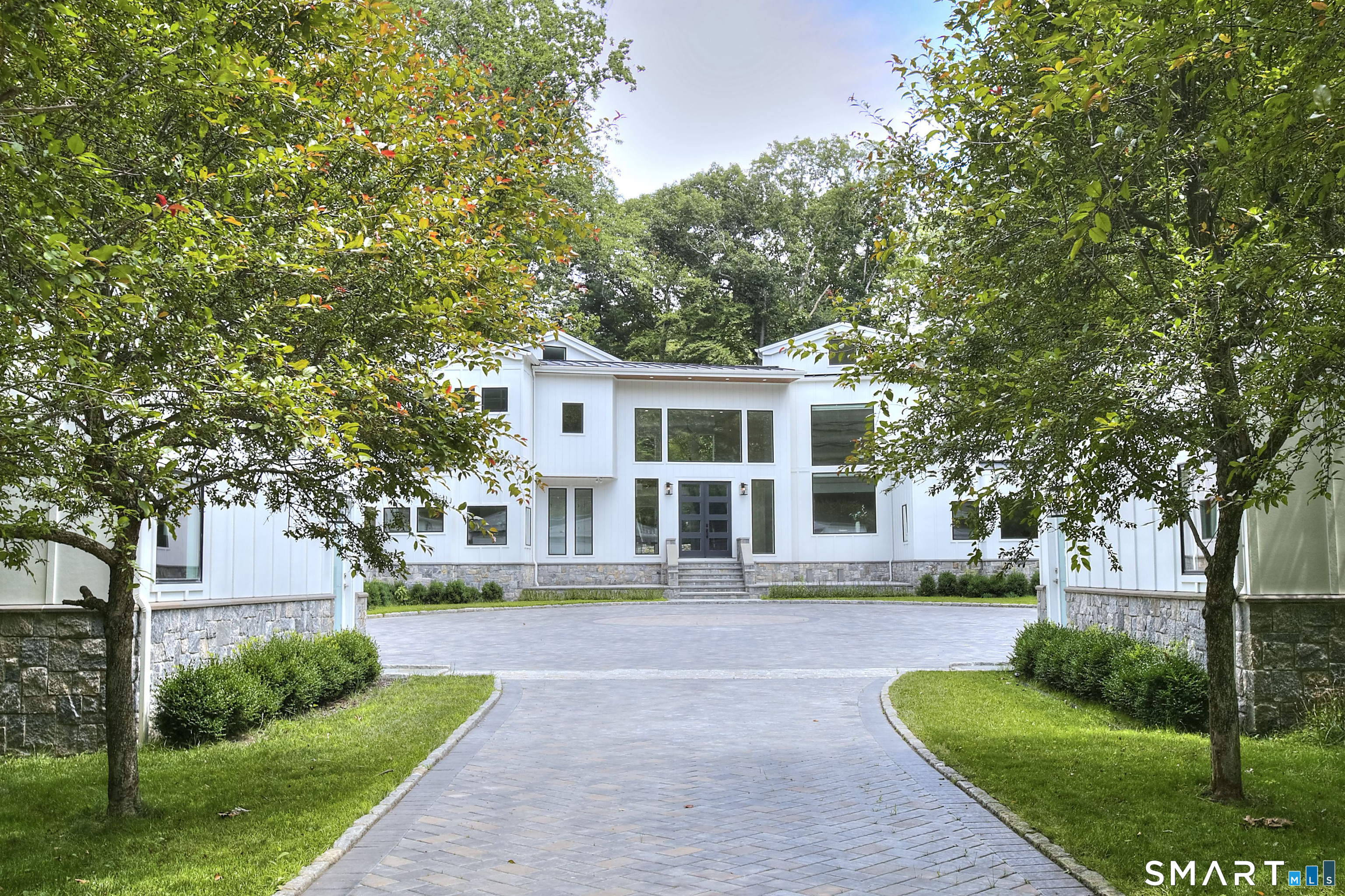 Photo 38 of Single family home for sale at 475 Fence Row Dr, Fairfield, CT 06824 | MLS# 24200803 | Listing updated on 2026-09-10