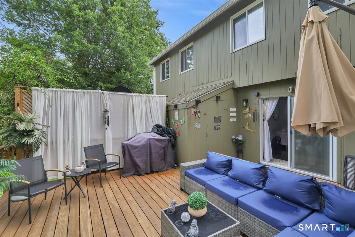 6 McKenna Drive photo 23