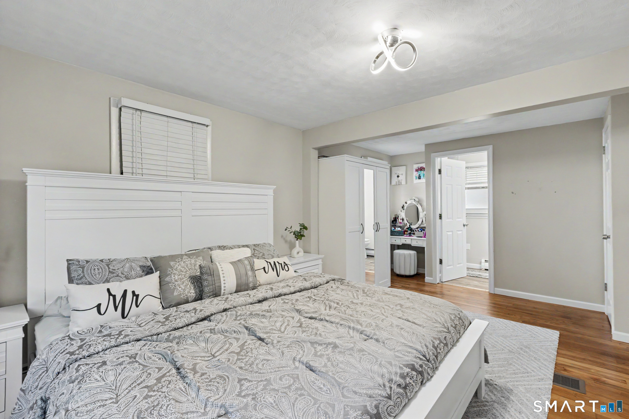 26 Glenwood Street photo 18
