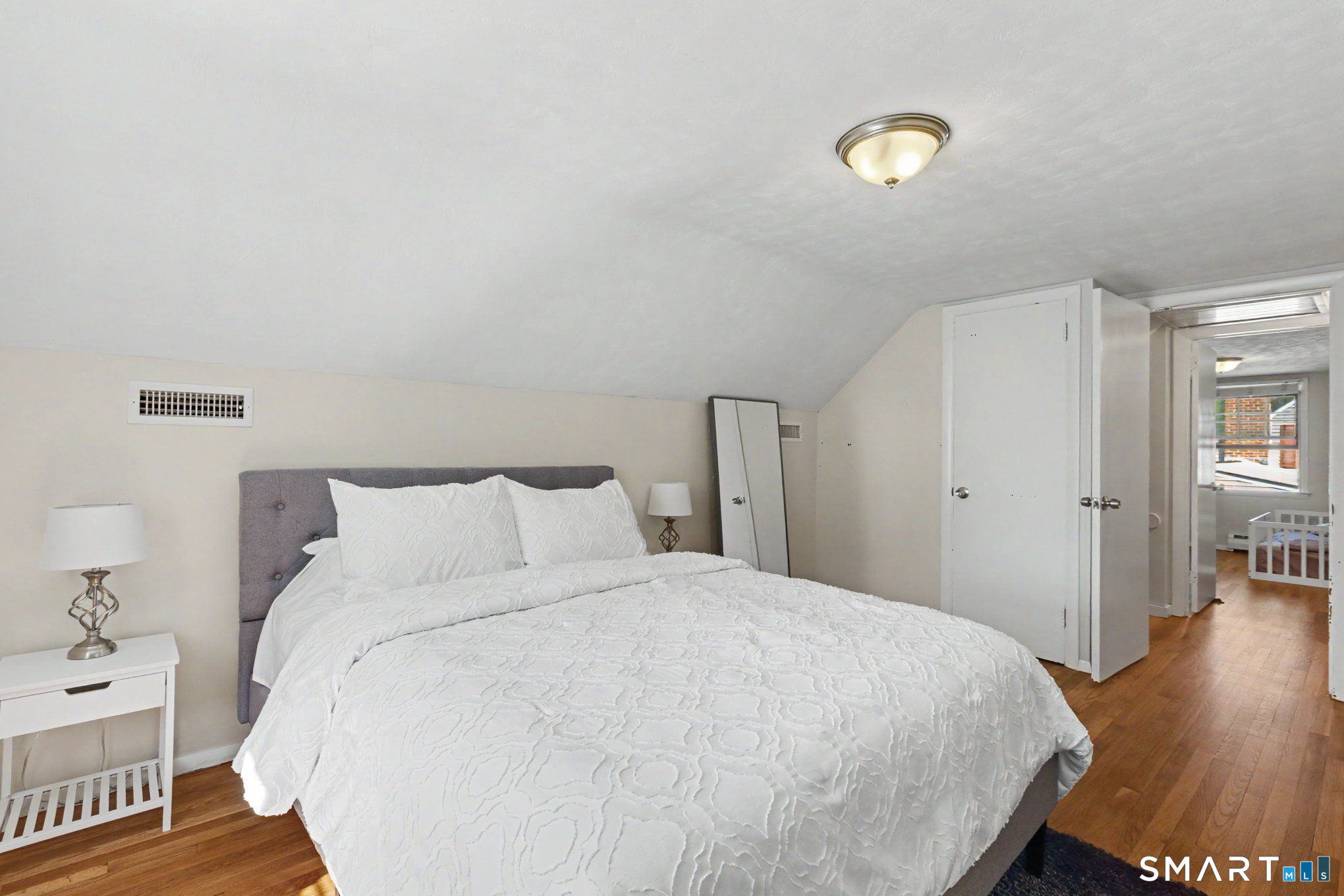 26 Glenwood Street photo 24