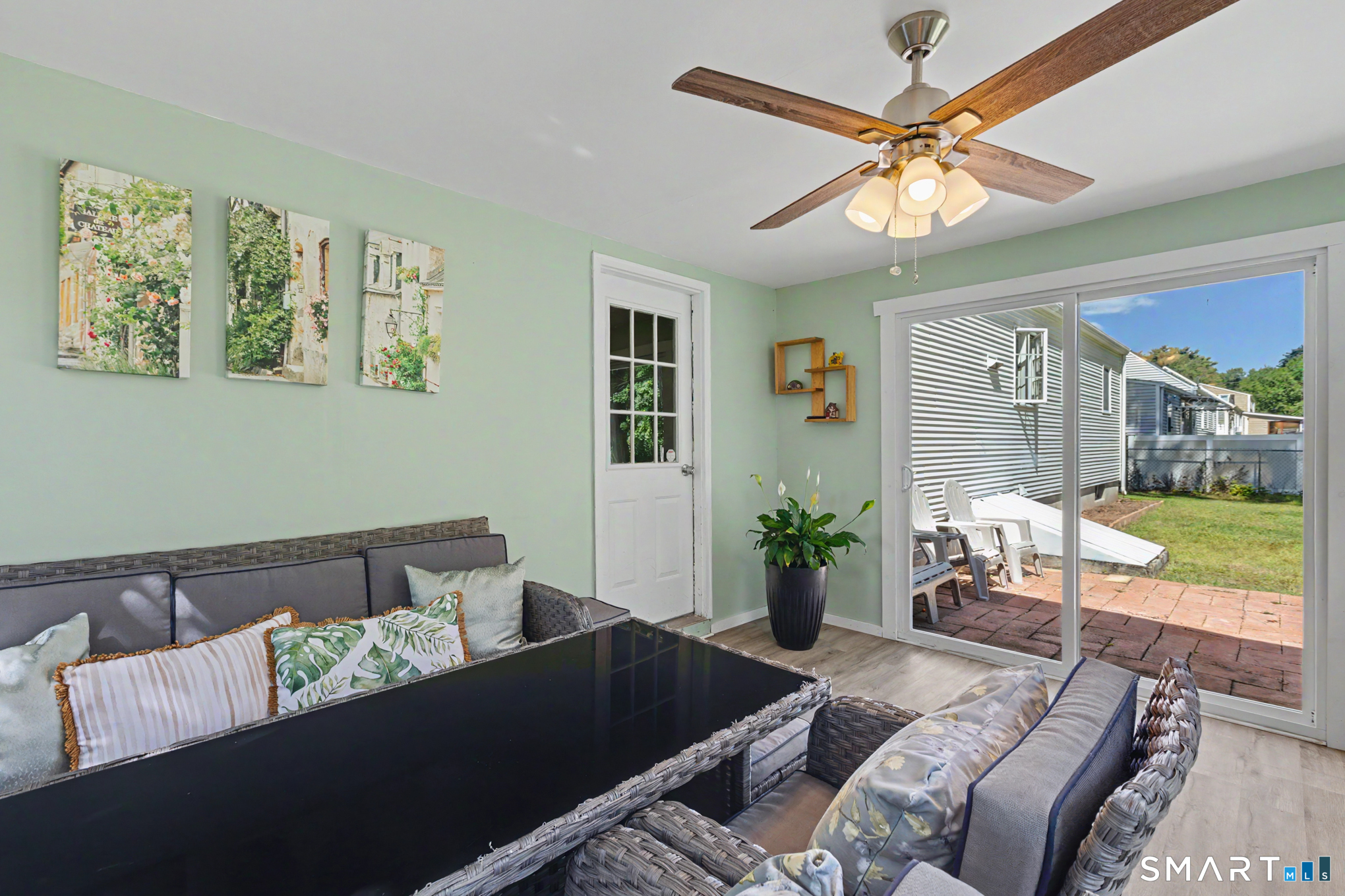 26 Glenwood Street photo 31