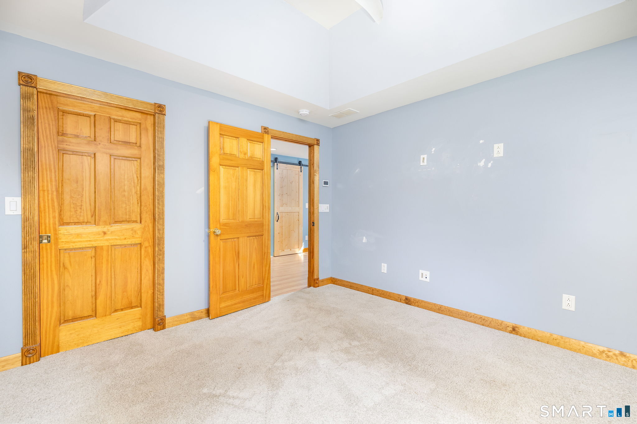 768 Terryville Avenue photo 23