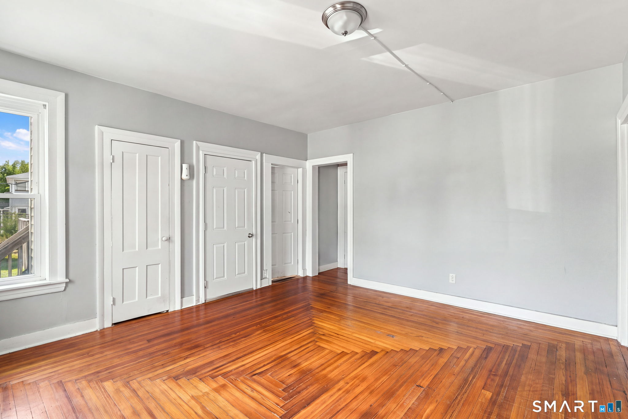 47 Hubbard Street photo 16