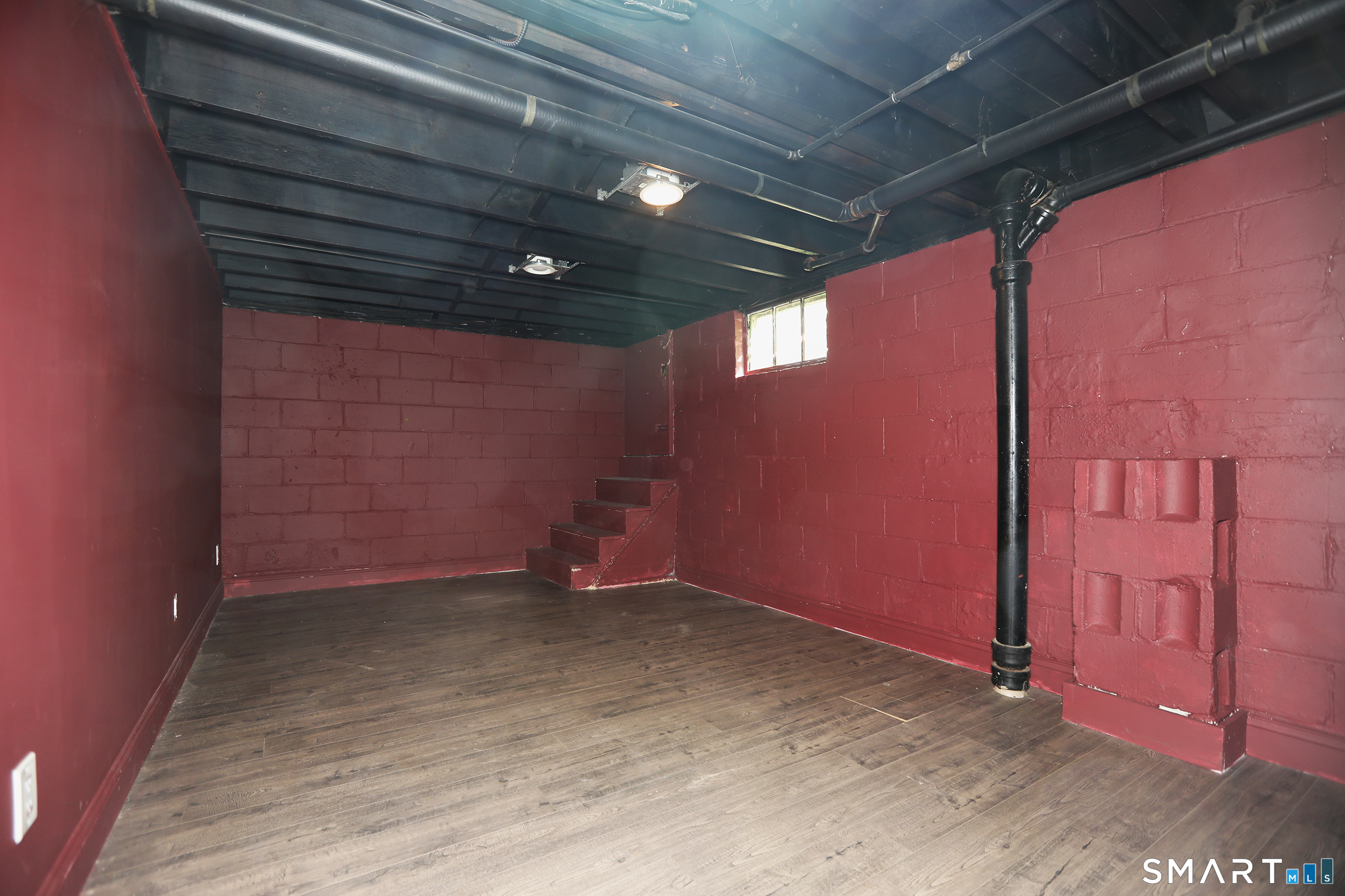 11 Grant Avenue photo 15