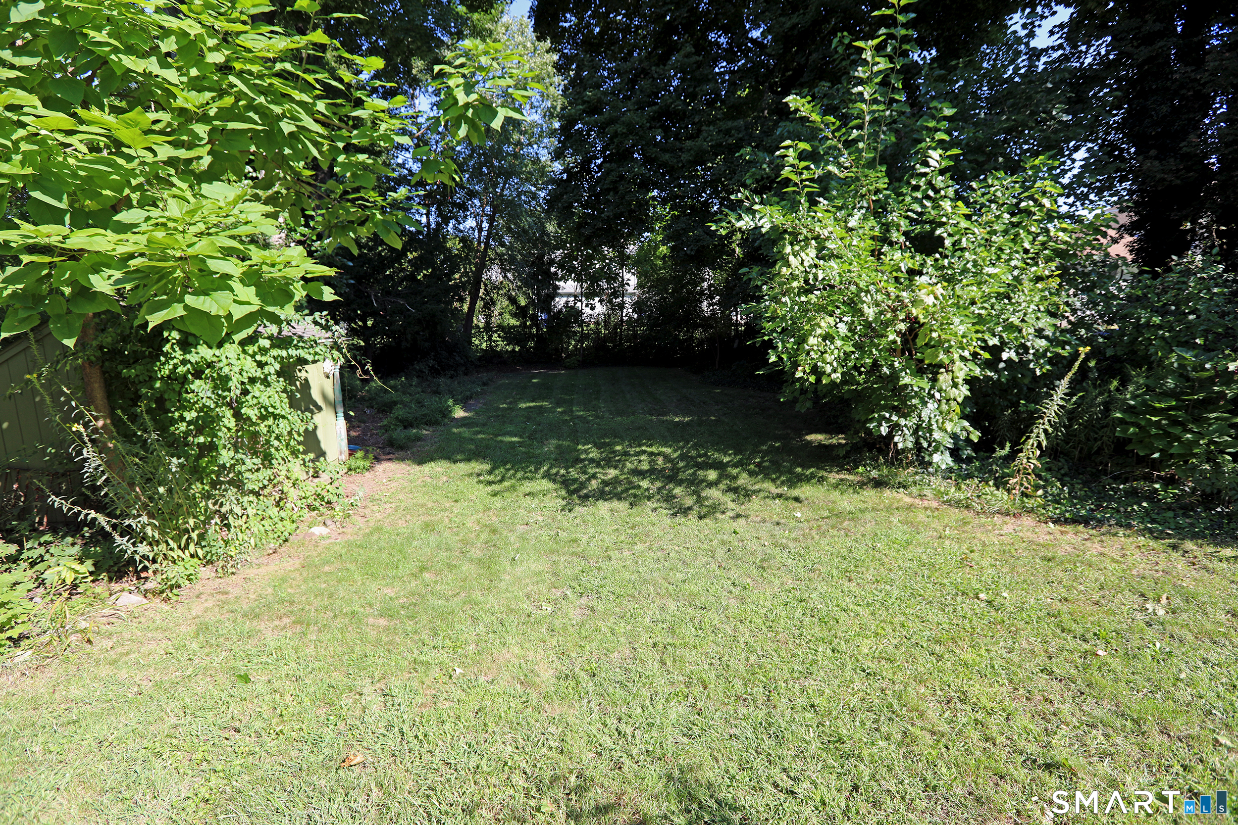 11 Grant Avenue photo 16