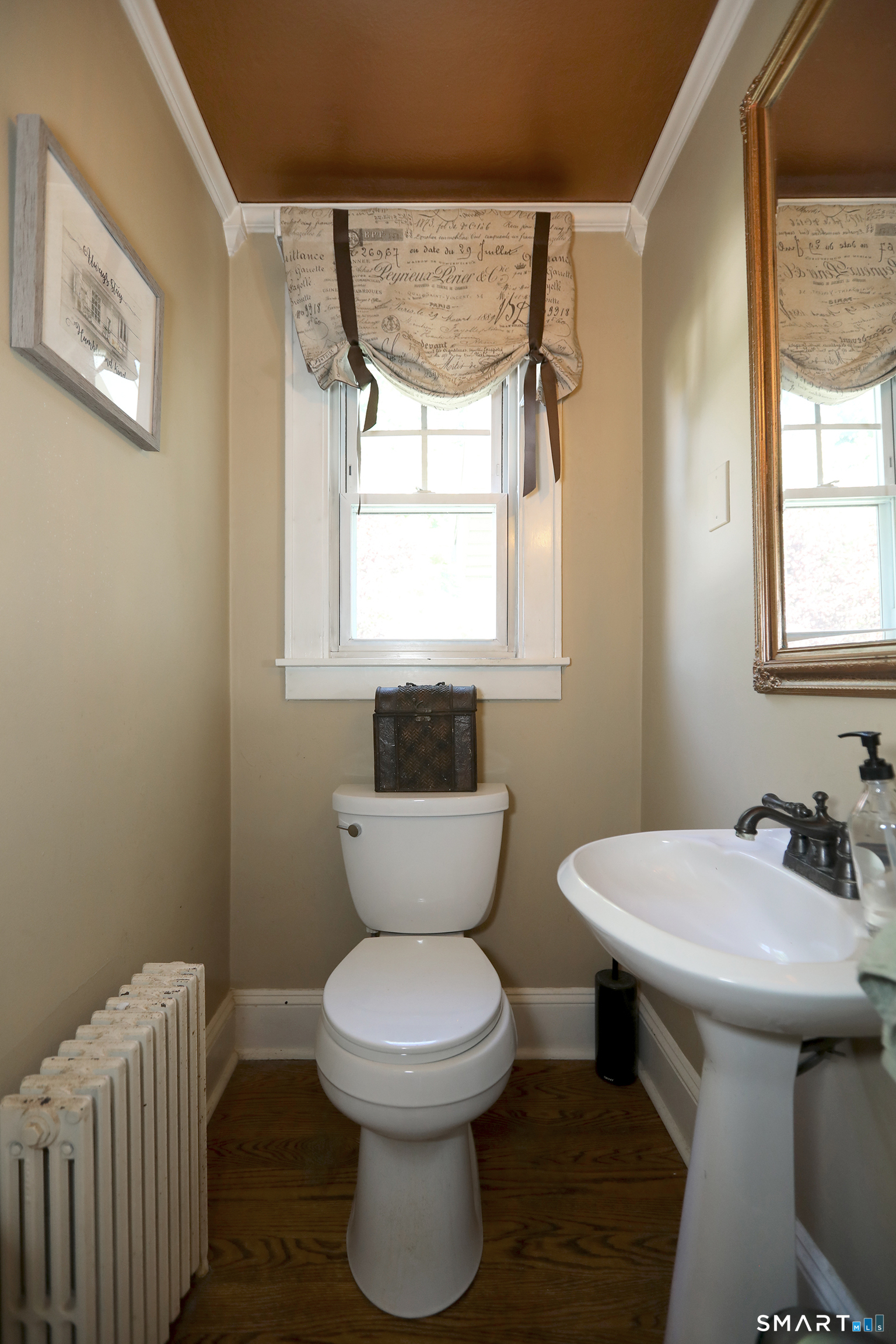 11 Grant Avenue photo 7