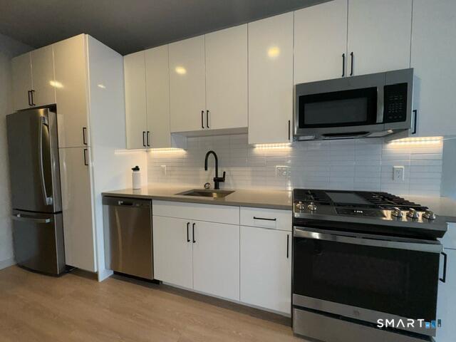 711 Summer Street, Stamford, Connecticut photo 2