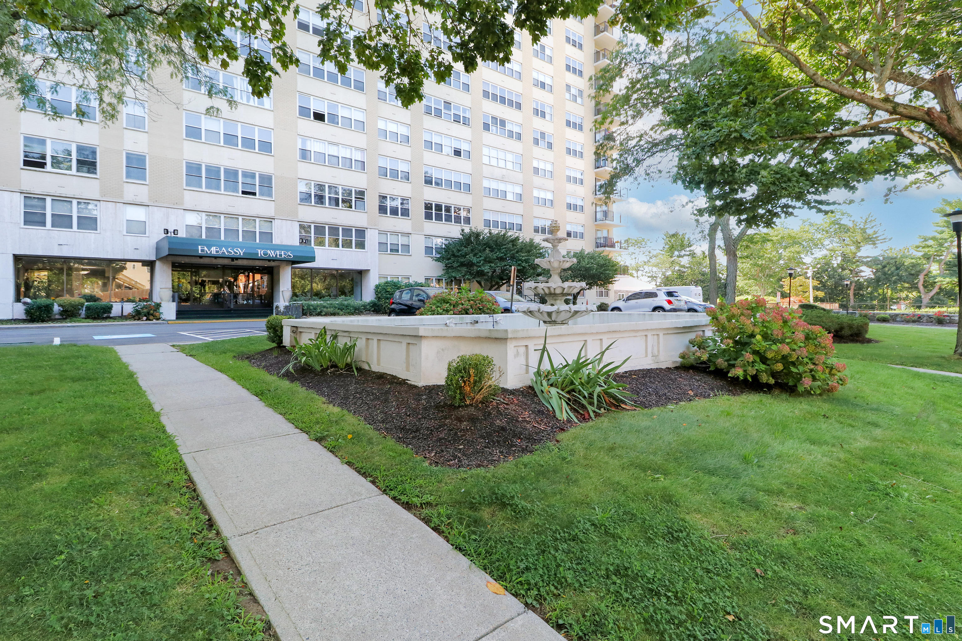 Photo 1 of Condo for sale at 2625 Park Ave #9N, Bridgeport, CT 06604 | MLS# 24205037 | Listing updated on 2026-09-10