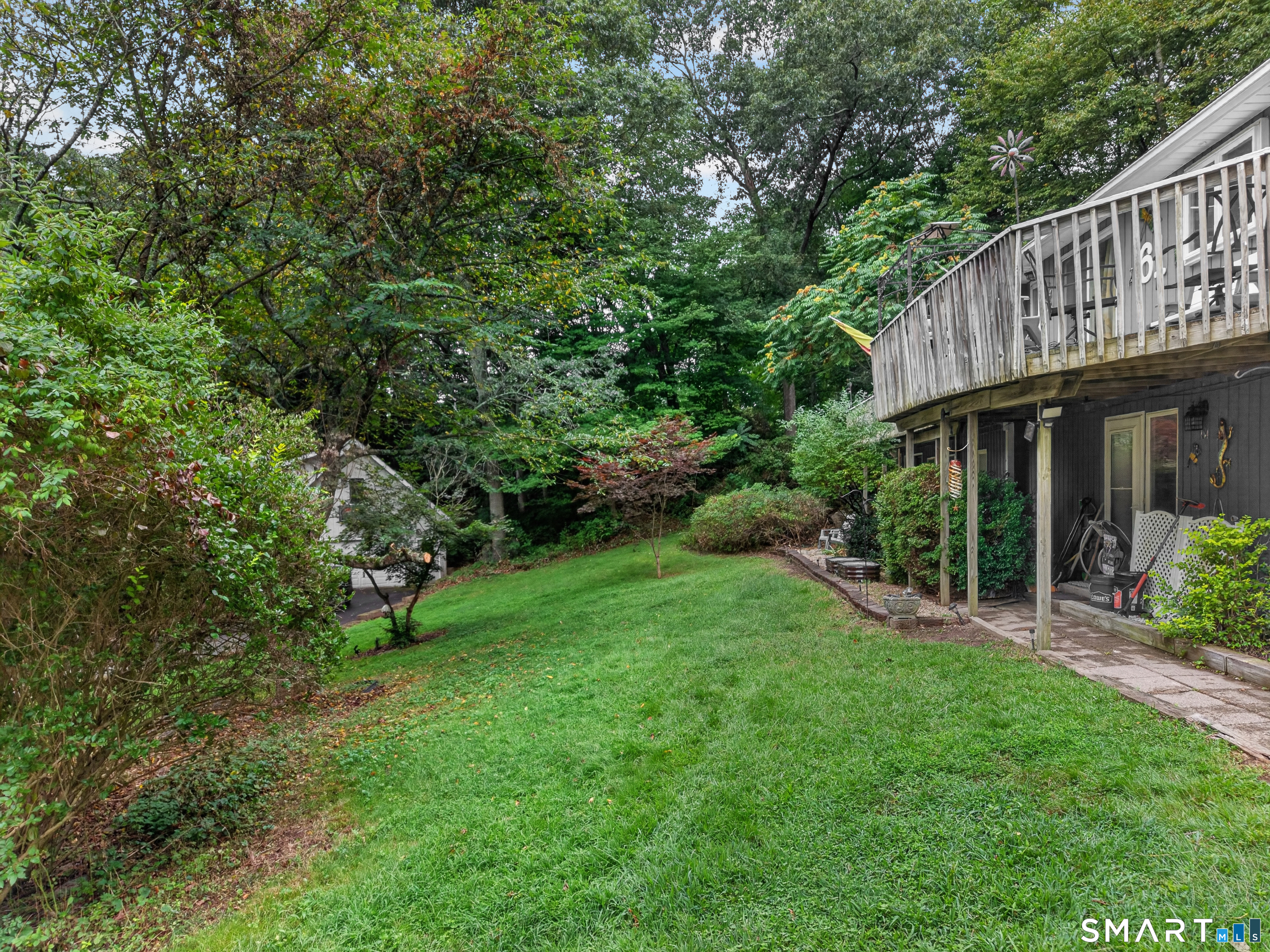 61 Springbrook Road photo 20