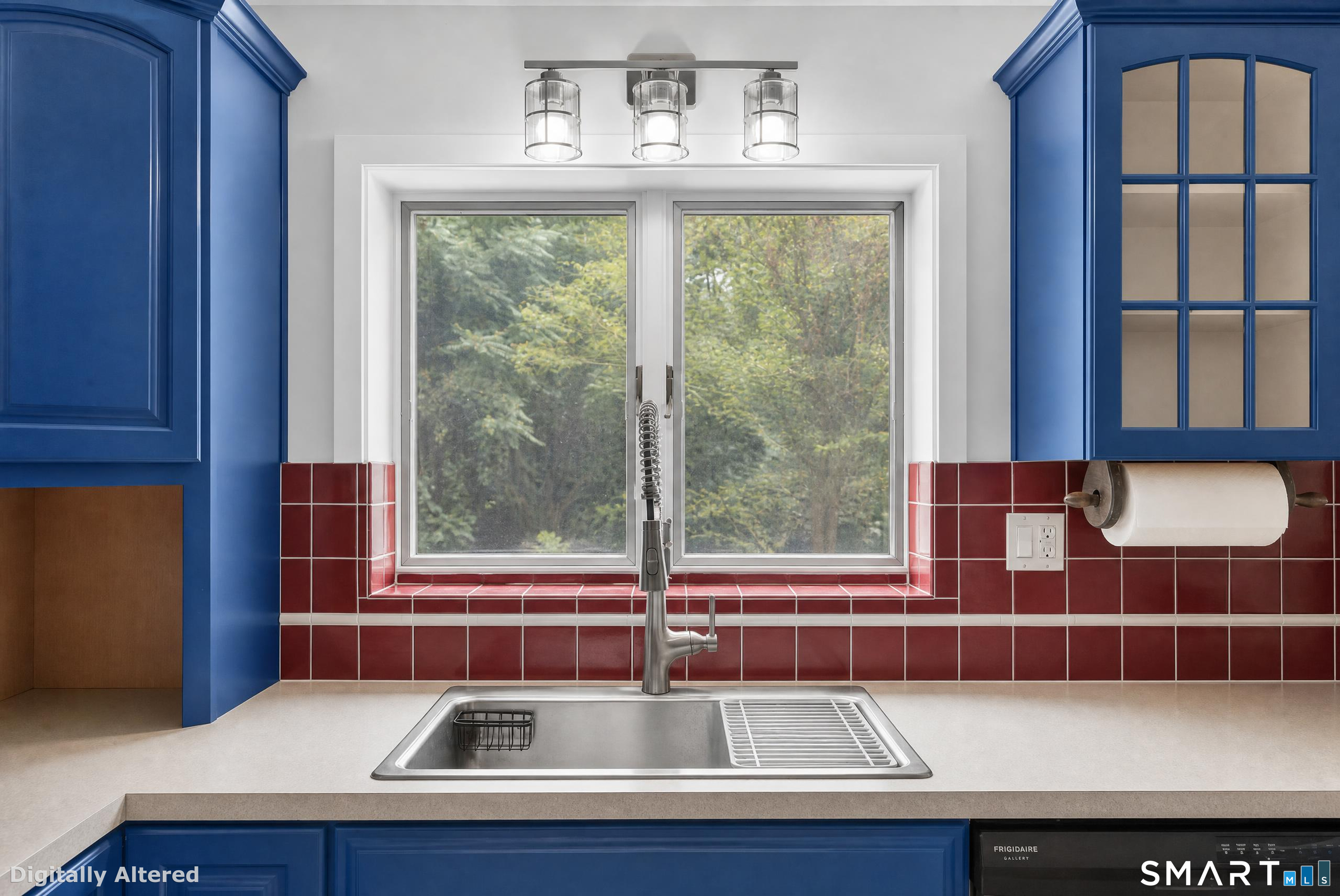 61 Springbrook Road photo 6