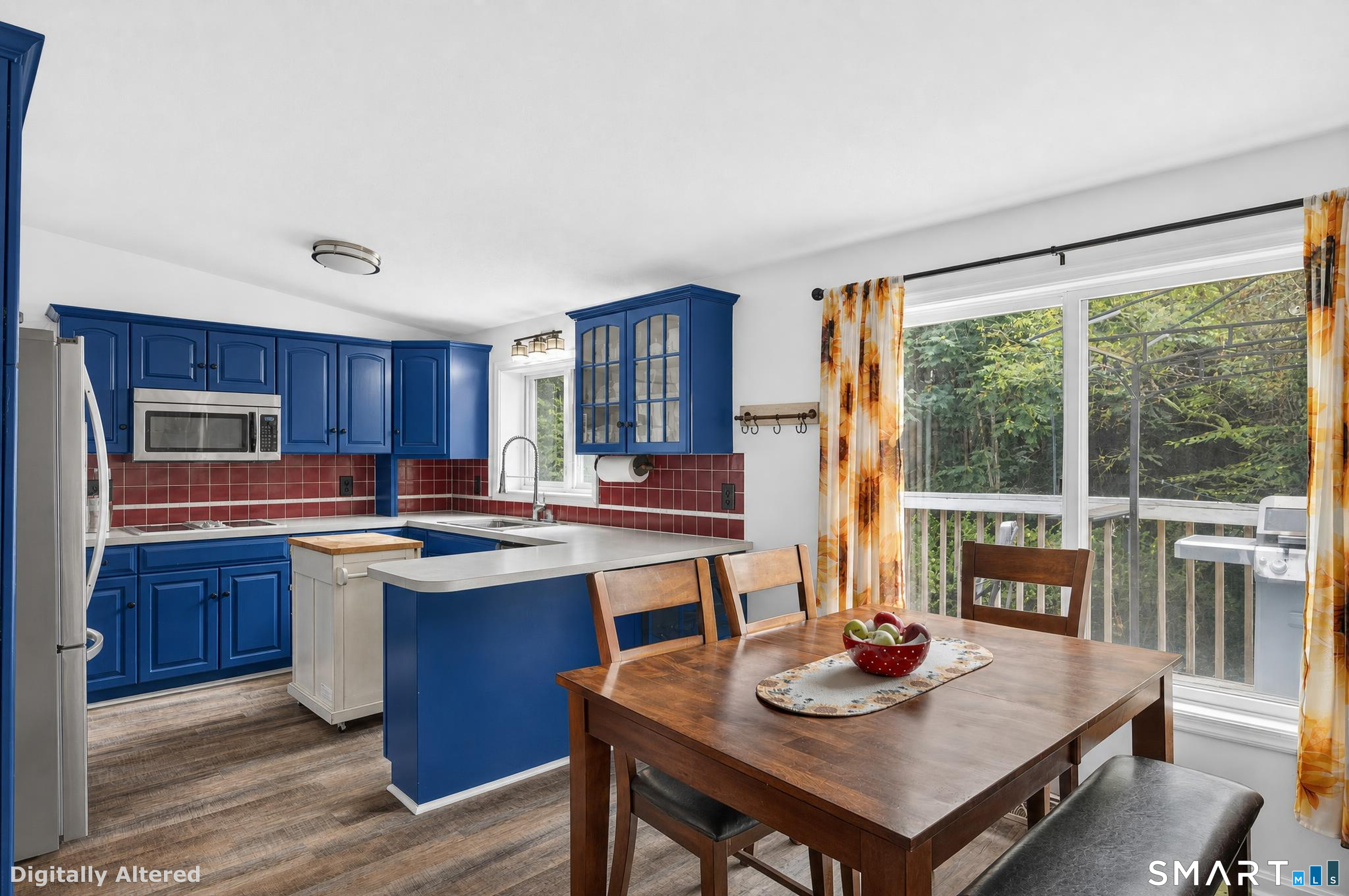 61 Springbrook Road photo 7