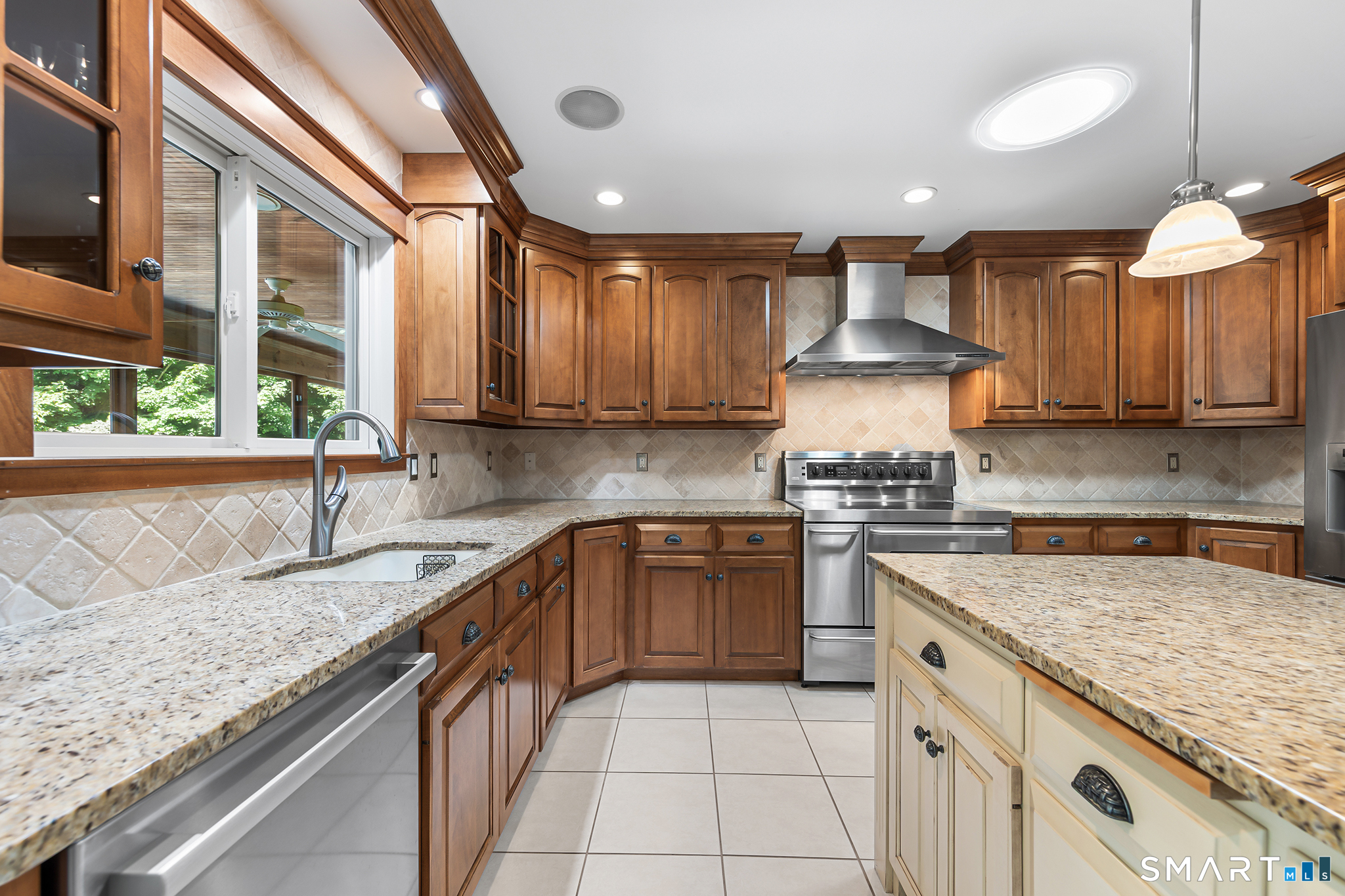 160 Peck Hill Road photo 10