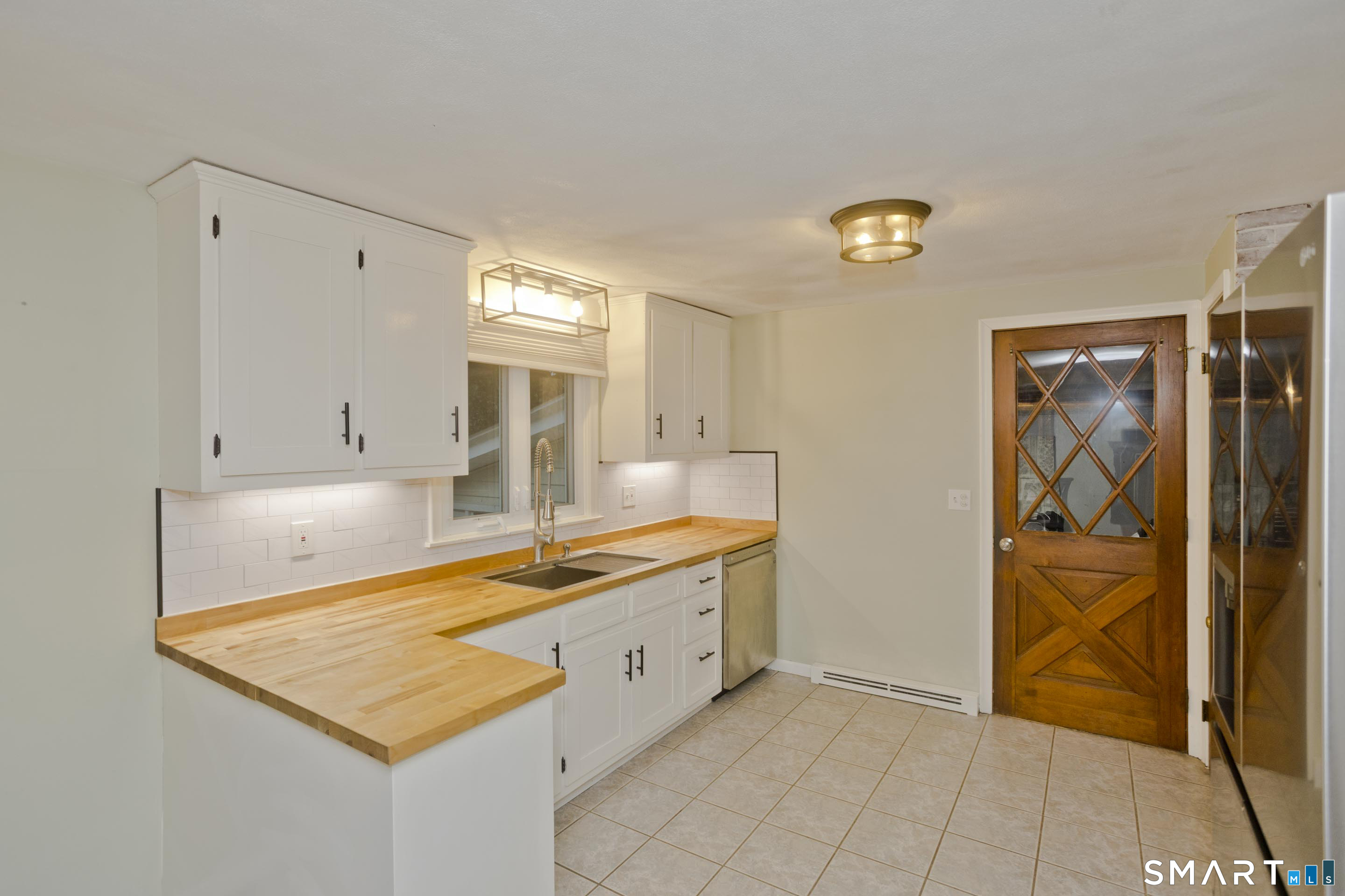 31 Jewel Street photo 12