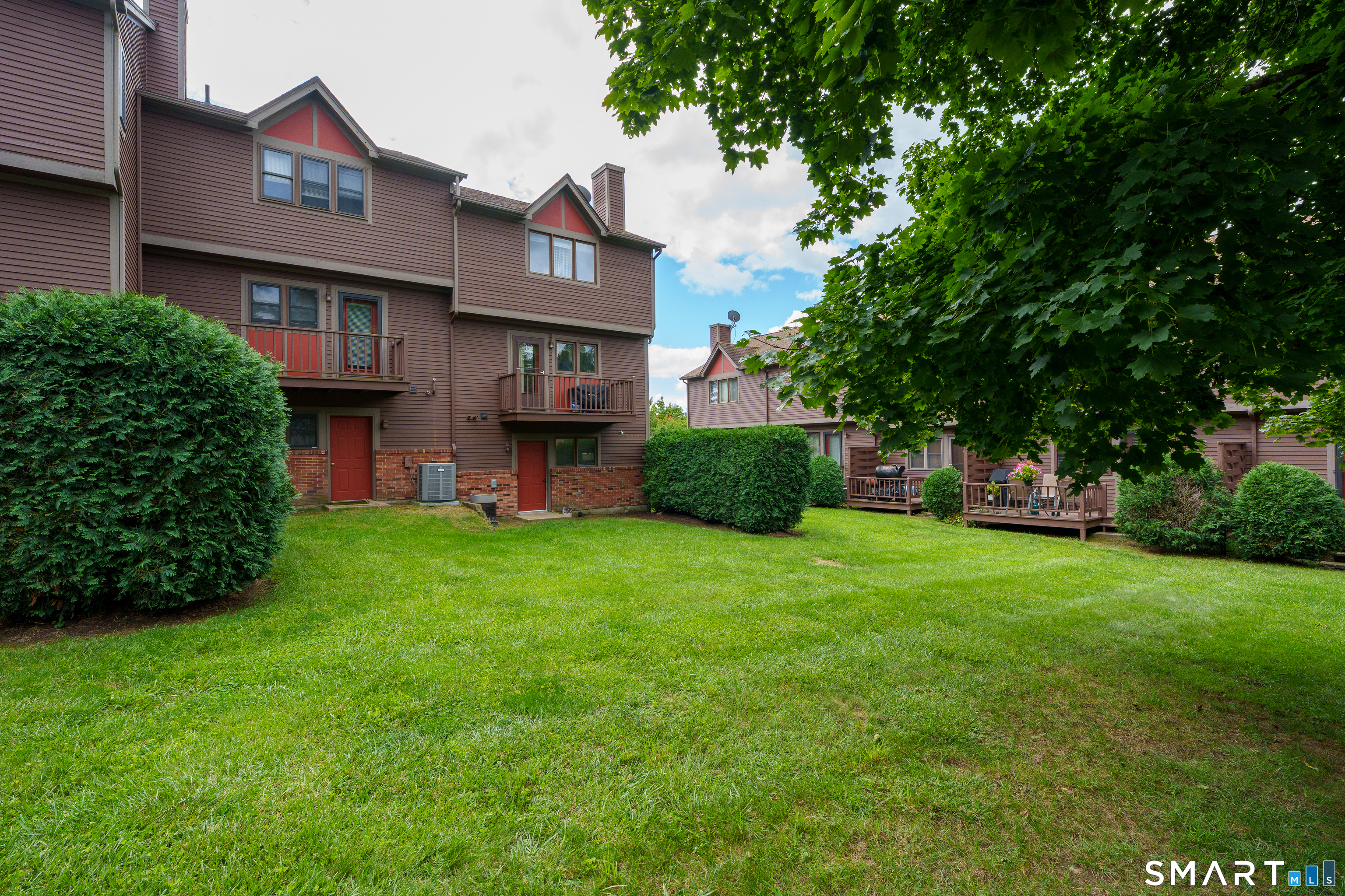 213 West Town Street Unit #E23 photo 32