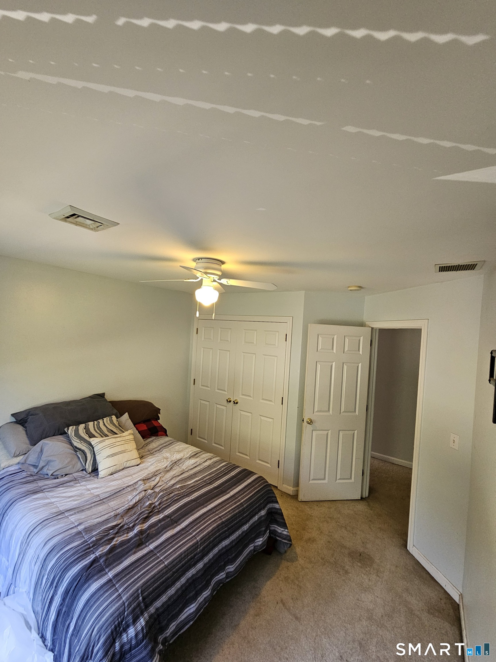 18 Tree Top Lane photo 19