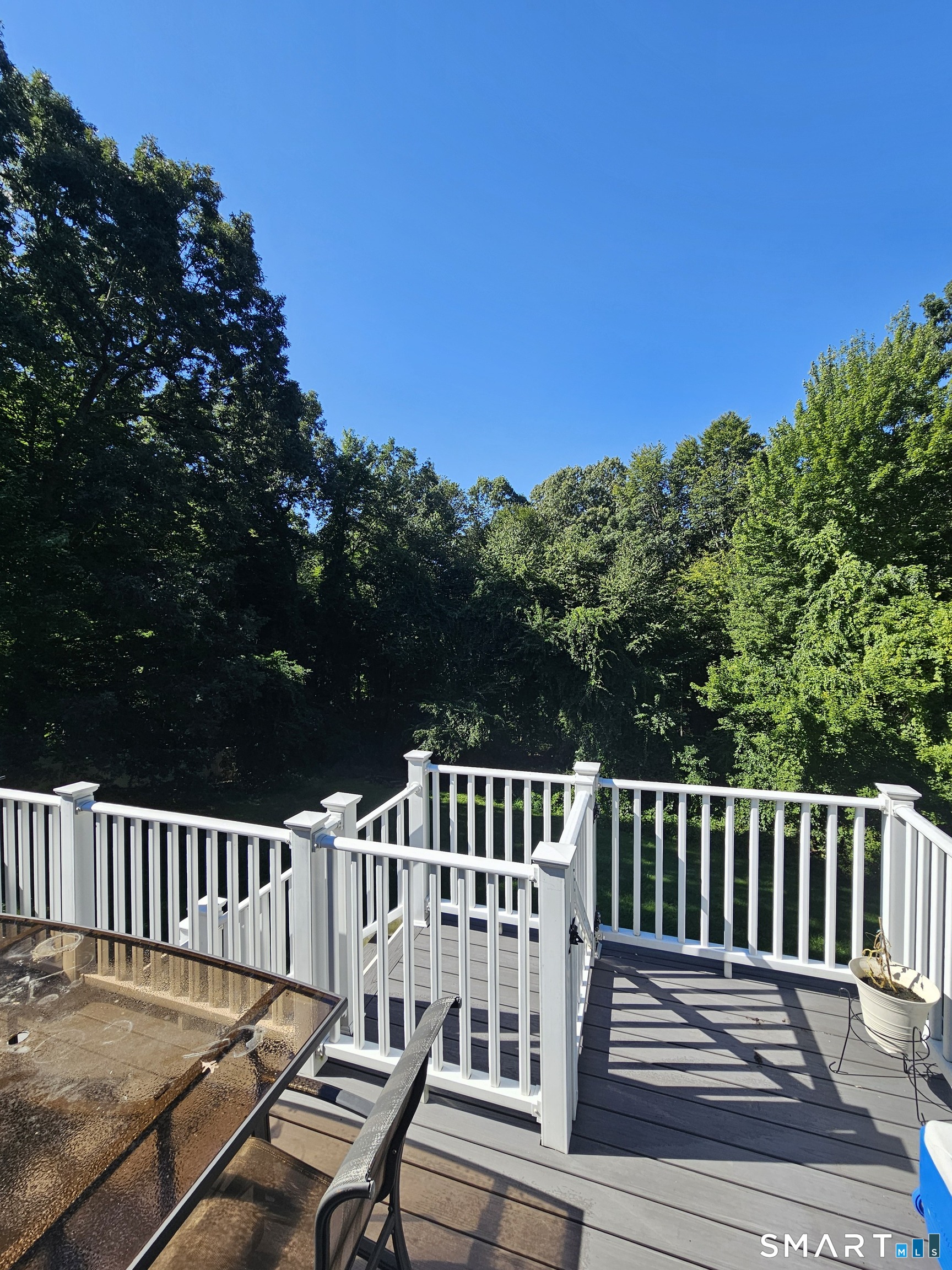 18 Tree Top Lane photo 27