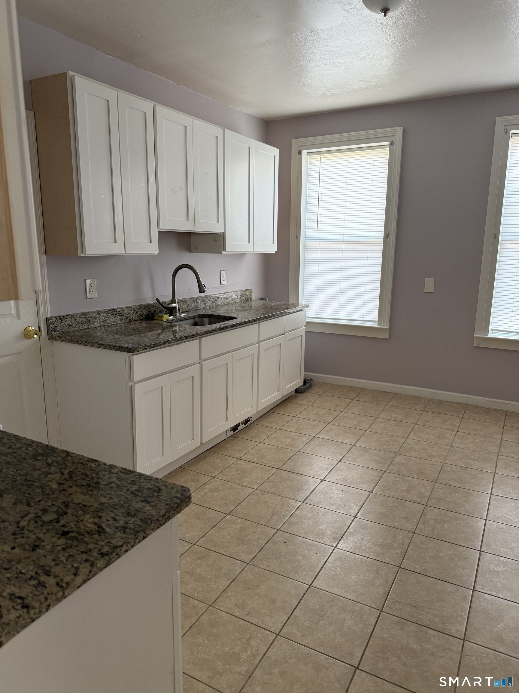 152 Scott Street photo 2