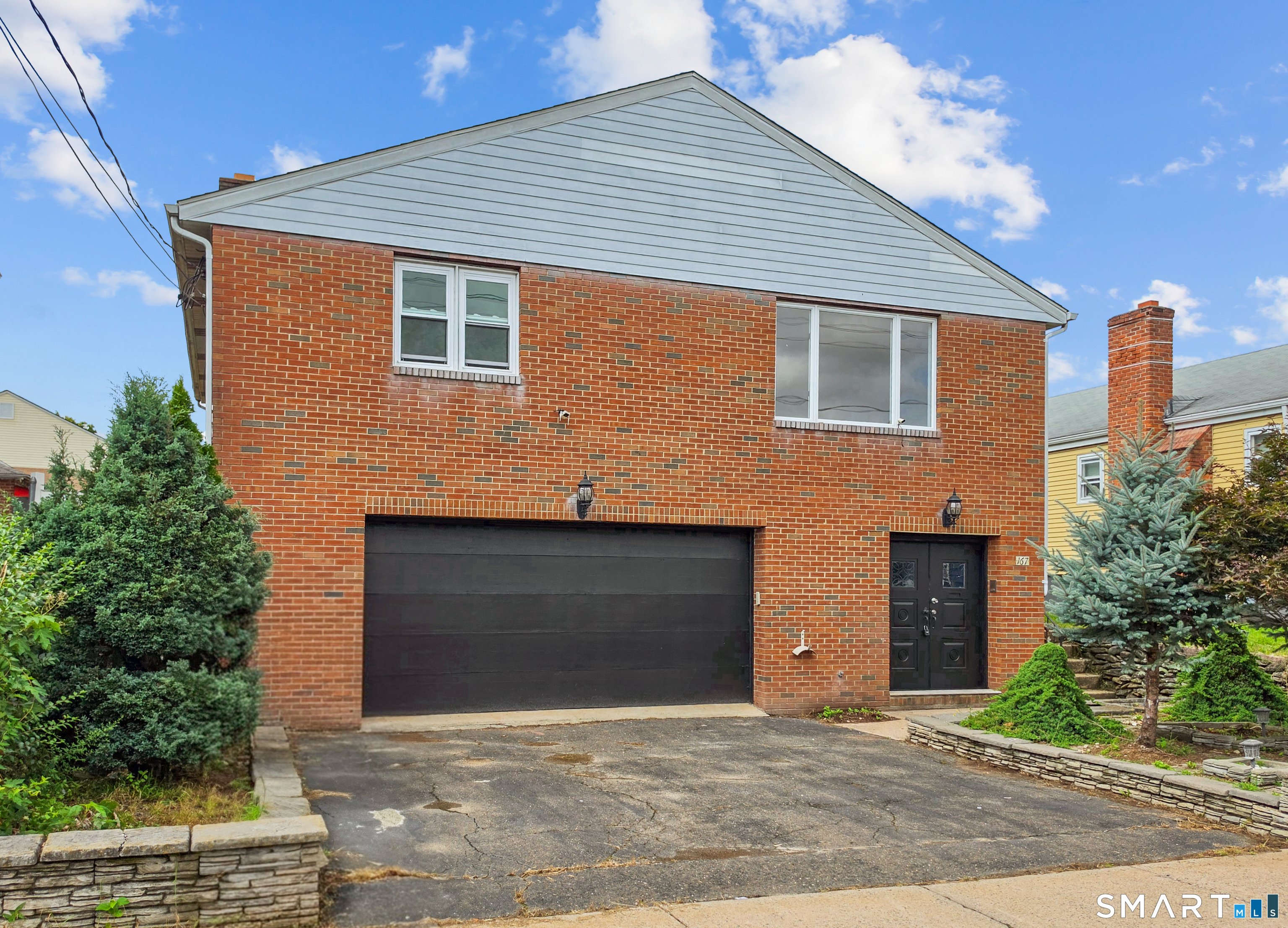 Photo 1 of Single family home for sale at 167 George St, Hartford, CT 06114 | MLS# 24205623 | Listing updated on 2026-09-11