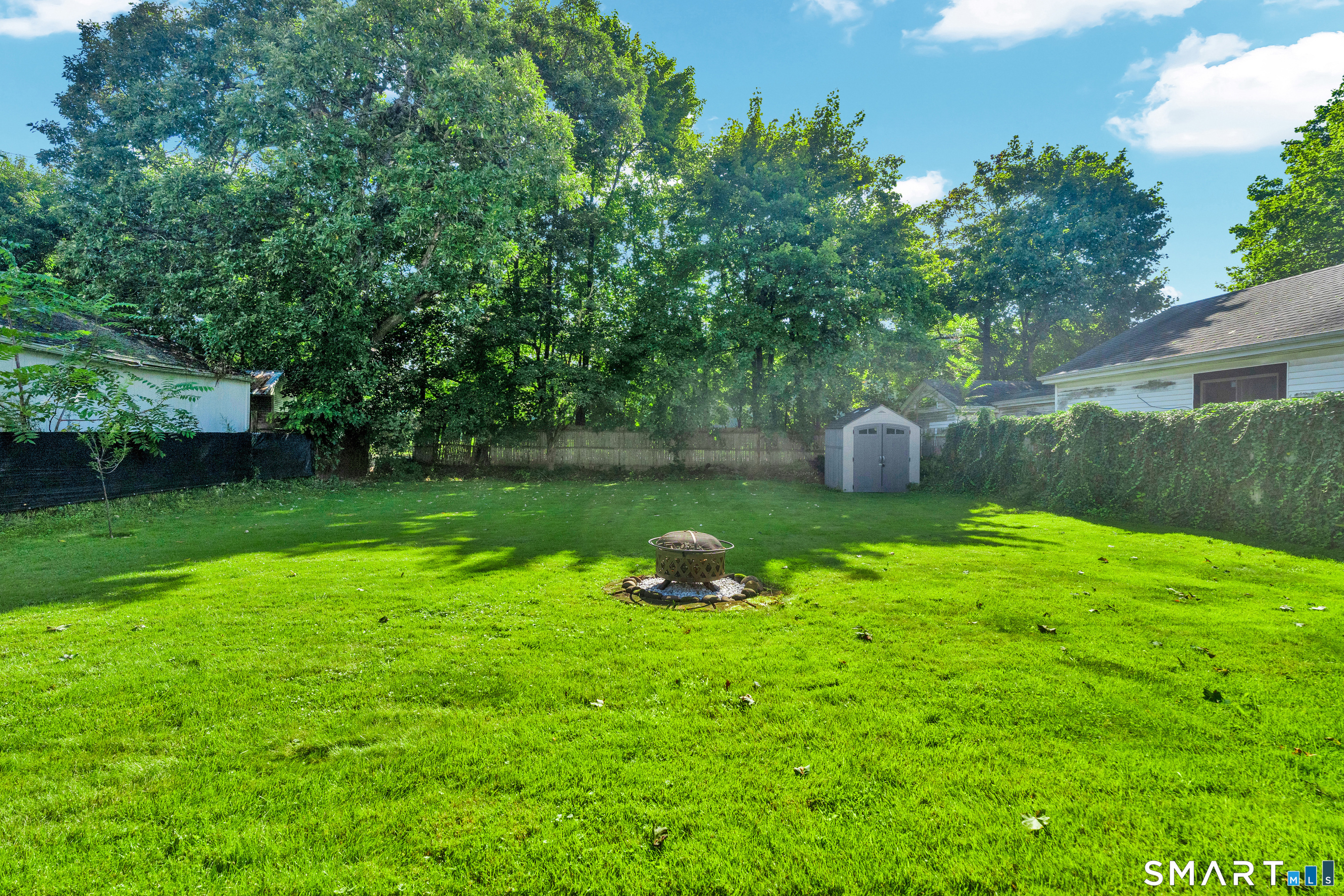 51 N Pearl Street photo 24