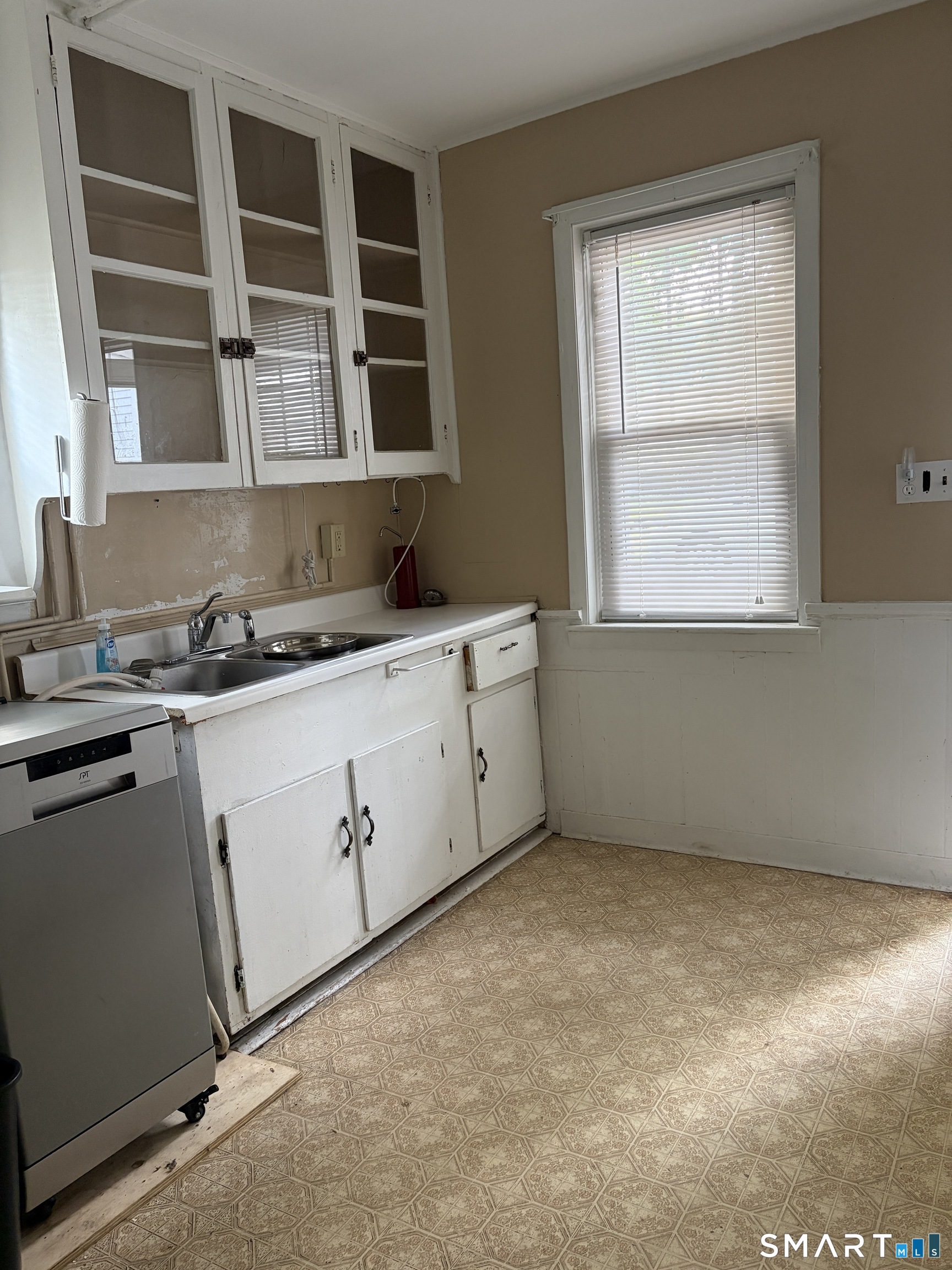28 Pleasant Street photo 25