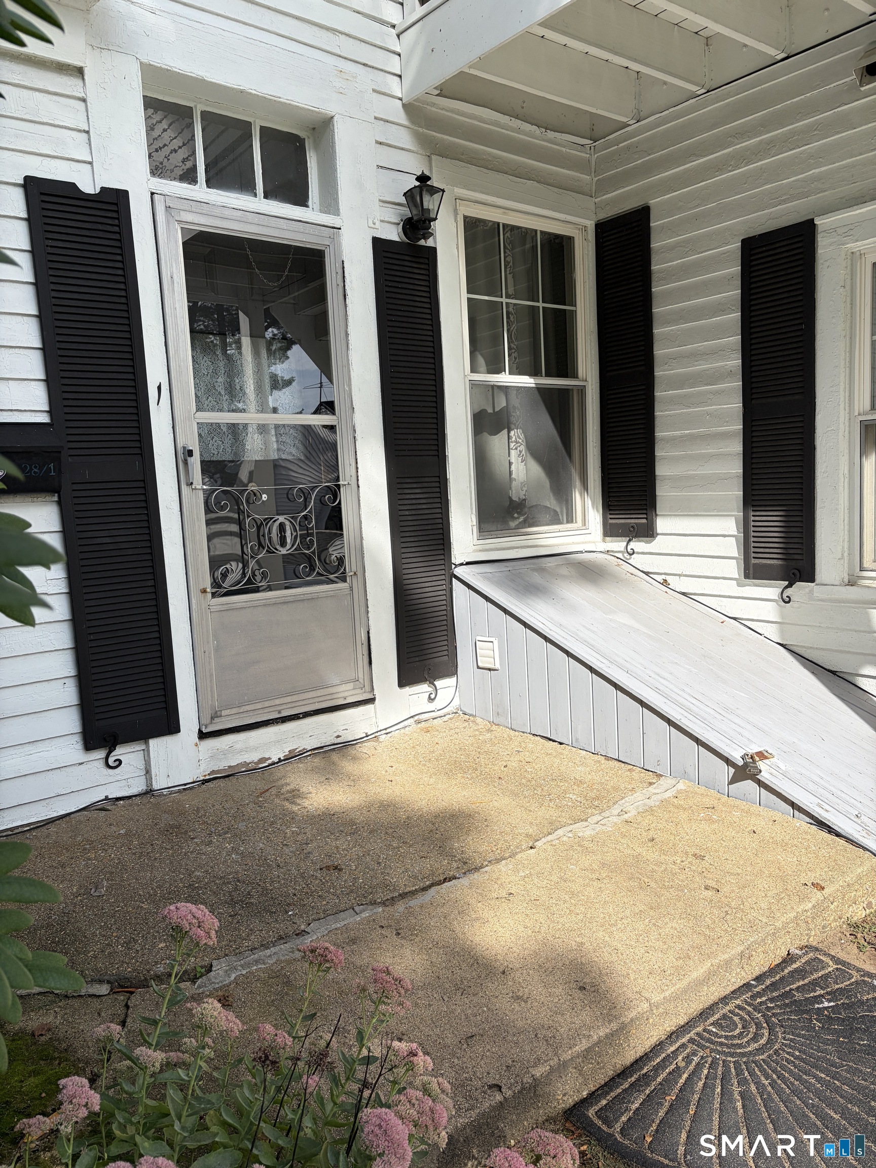 28 Pleasant Street photo 31