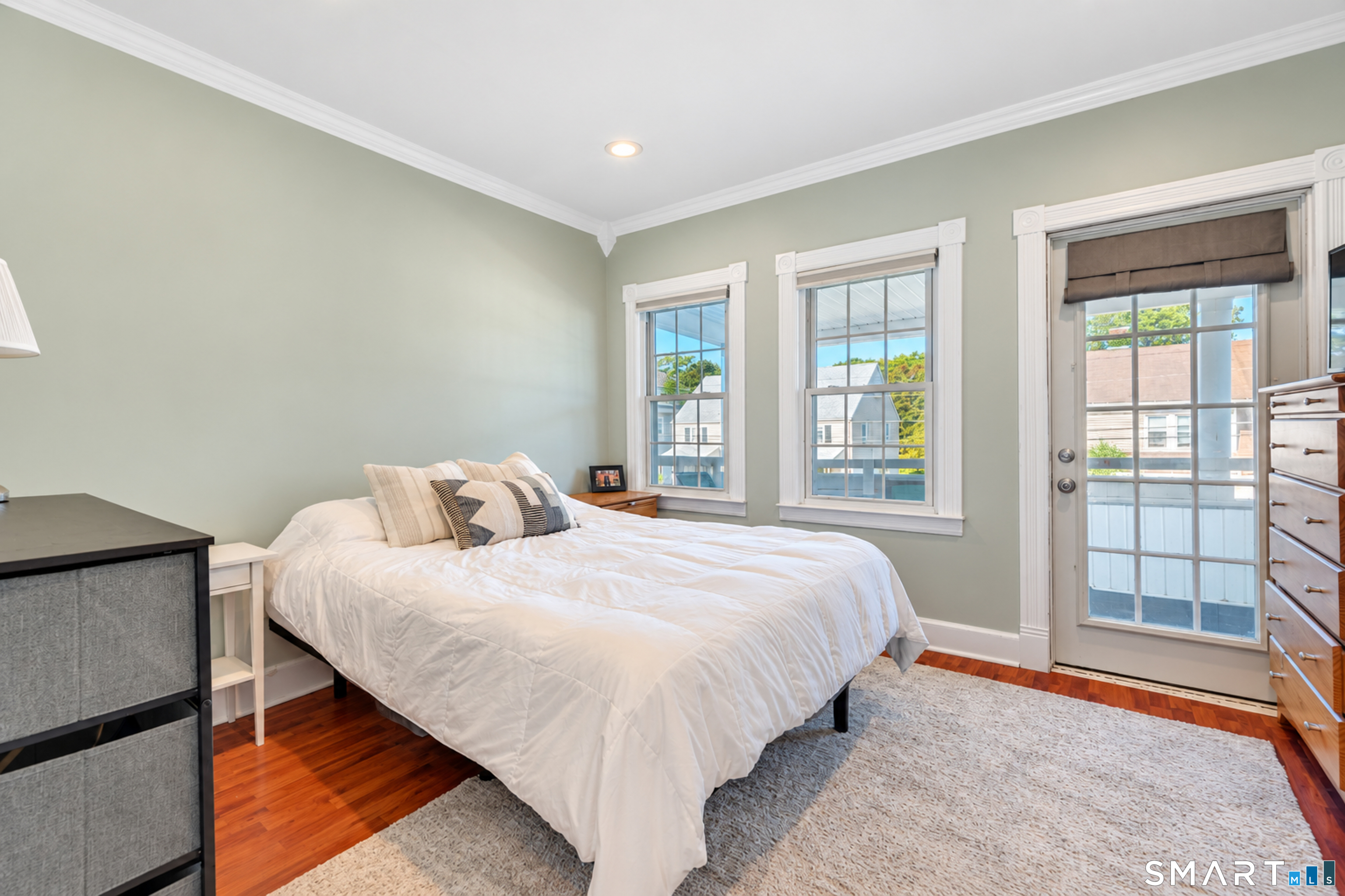 51 N Pearl Street photo 14